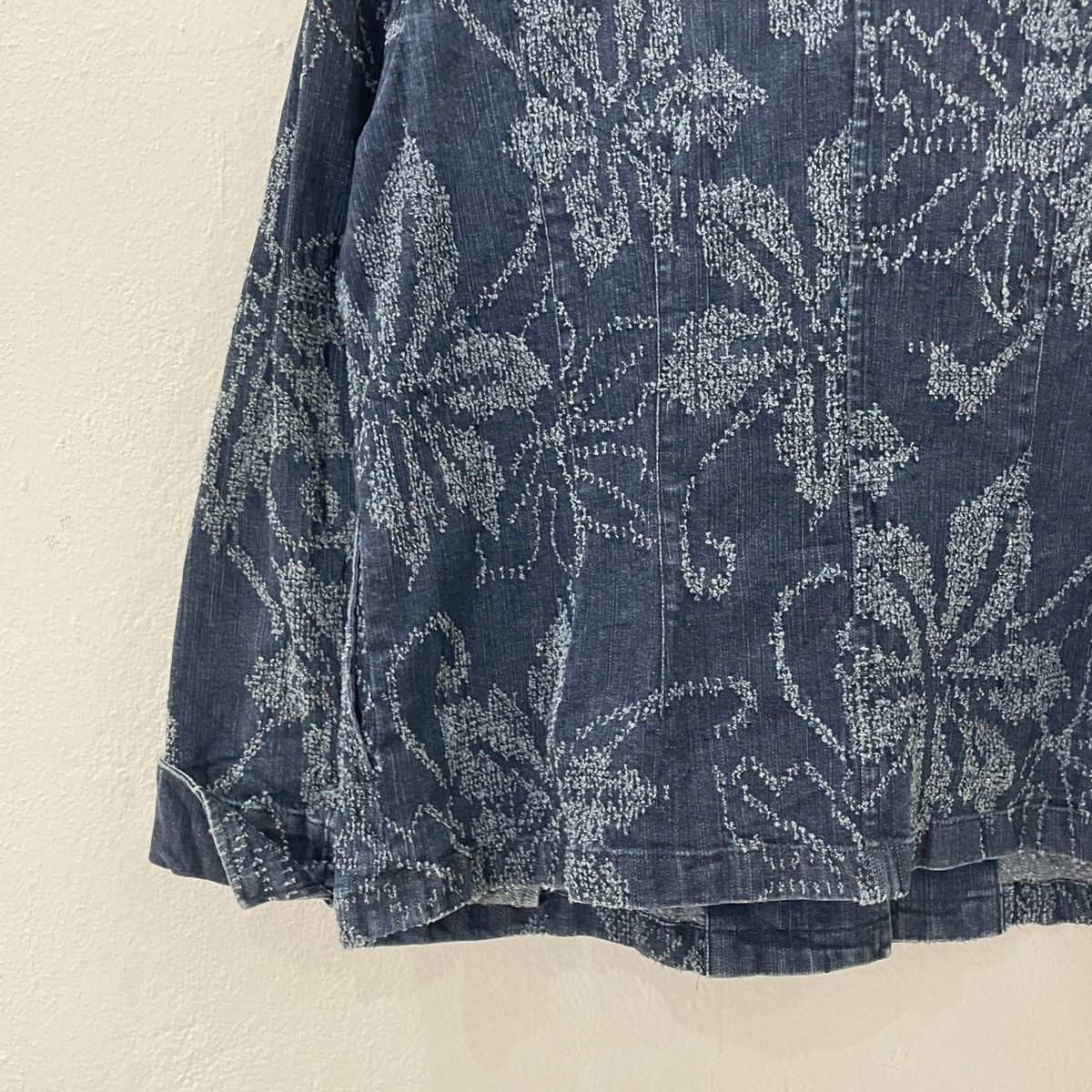 Jordan Brand Vintage Japanese Designer Flower Motive Denim Jacket Size L / US 10 / IT 46 - 10 Thumbnail