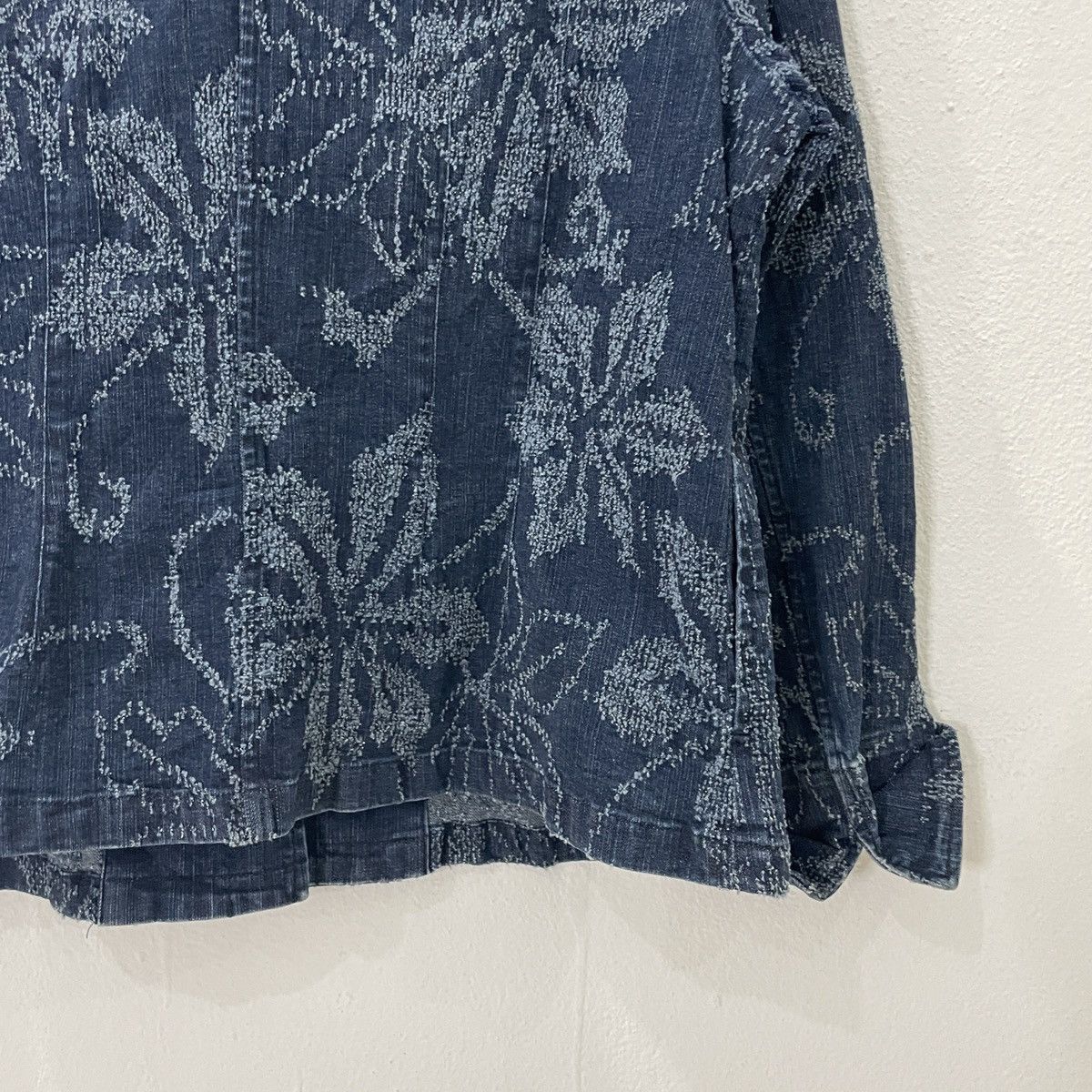 Jordan Brand Vintage Japanese Designer Flower Motive Denim Jacket Size L / US 10 / IT 46 - 9 Thumbnail