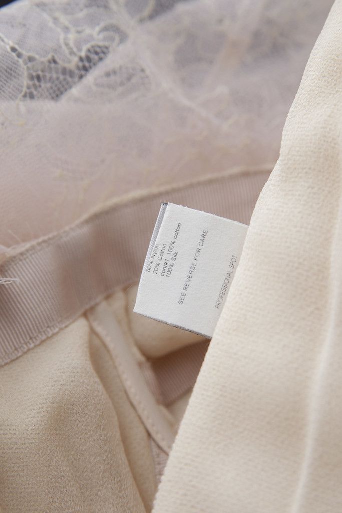 Monique Lhuillier Wedding gown Size S / US 4 / IT 40 - 13 Thumbnail