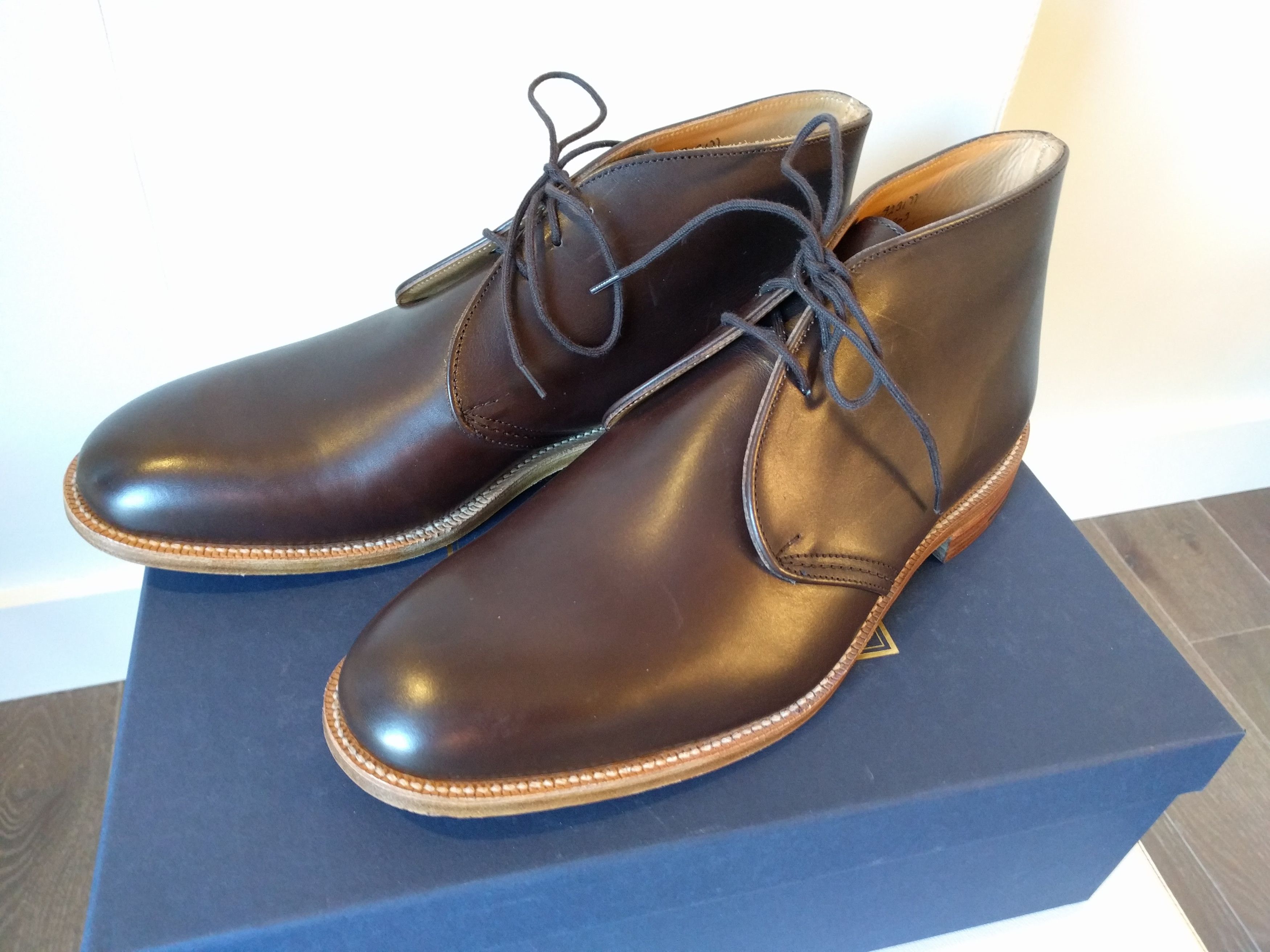 Chukka boots