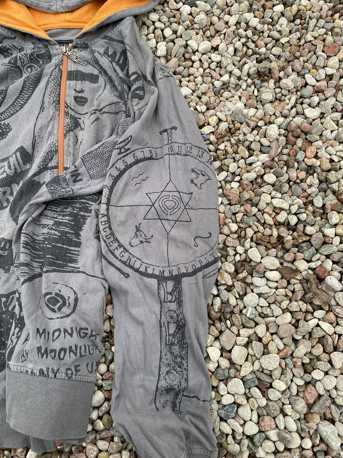 C1RCA × Japanese Brand CIRCA Vintage Skeleton Halloween Bats Hoodie Size US M / EU 48-50 / 2 - 5 Thumbnail