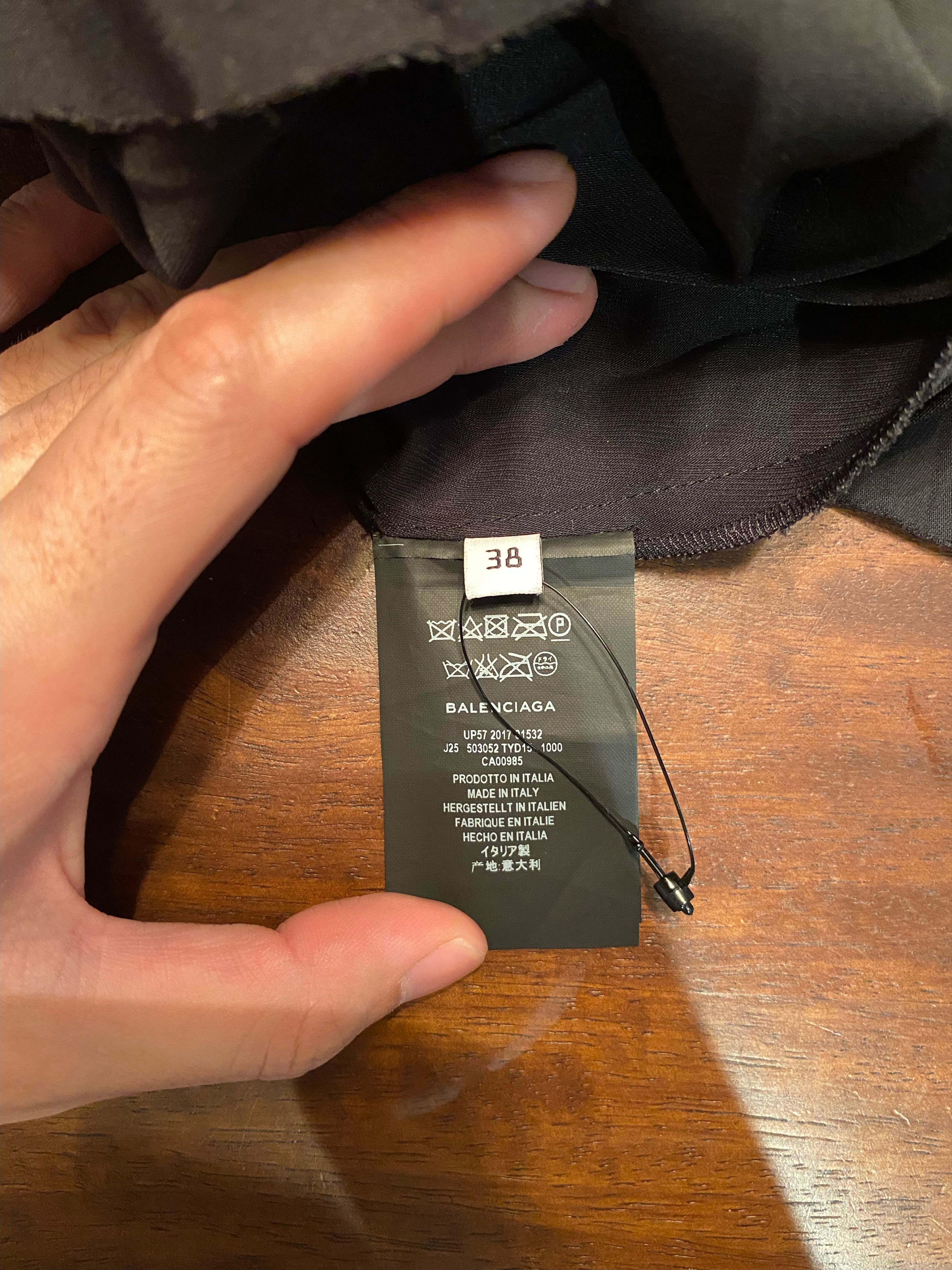 Balenciaga Balenciaga Black Fancy Pleated Skirt Size 38 Size 26" / US 2 / IT 38 - 9 Thumbnail