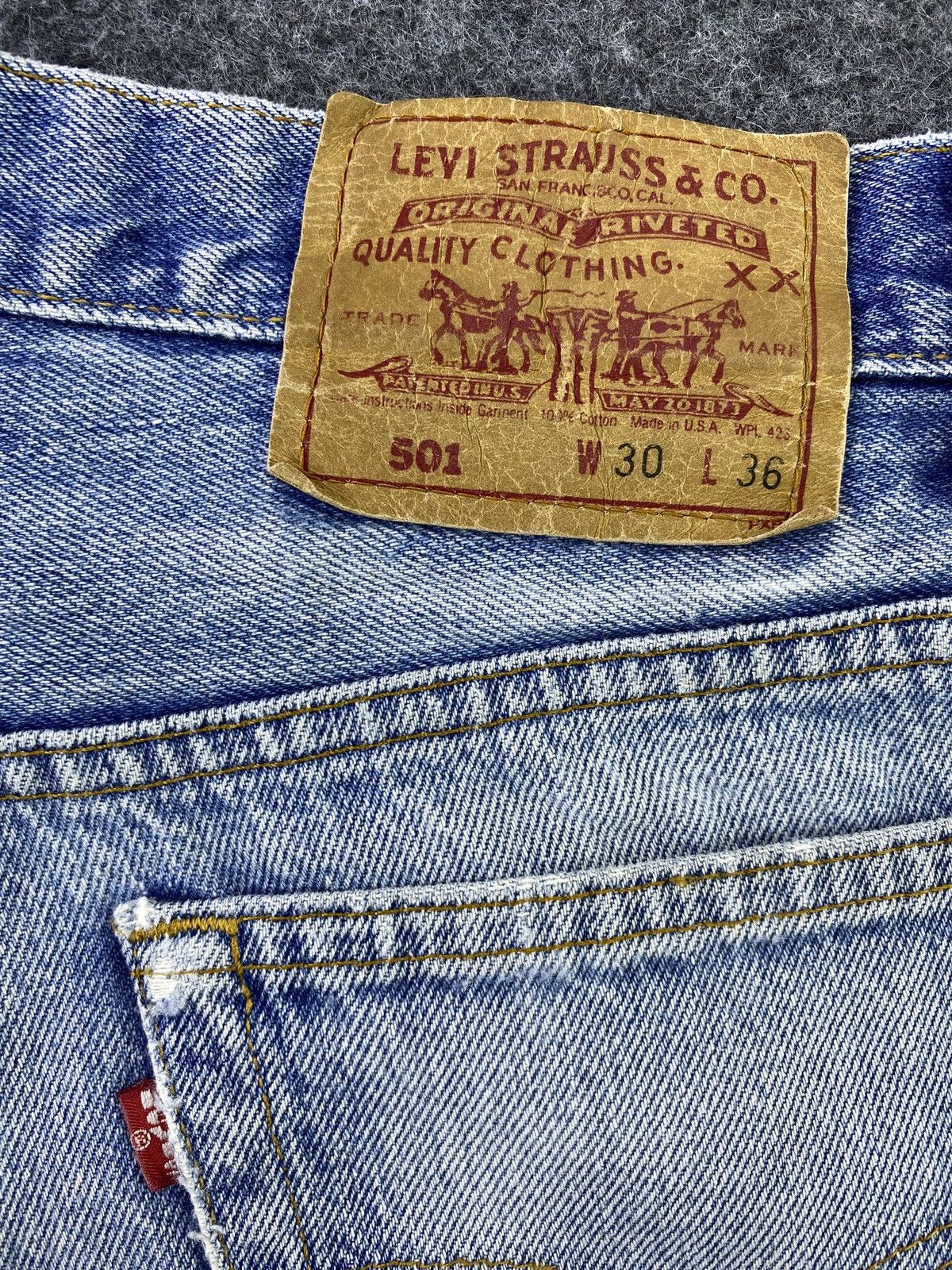 Jean × Levi's × Vintage Vintage 90s Levis 501 Distressed Blue Wash Jeans - JK07 Size US 28 / EU 44 - 7 Thumbnail
