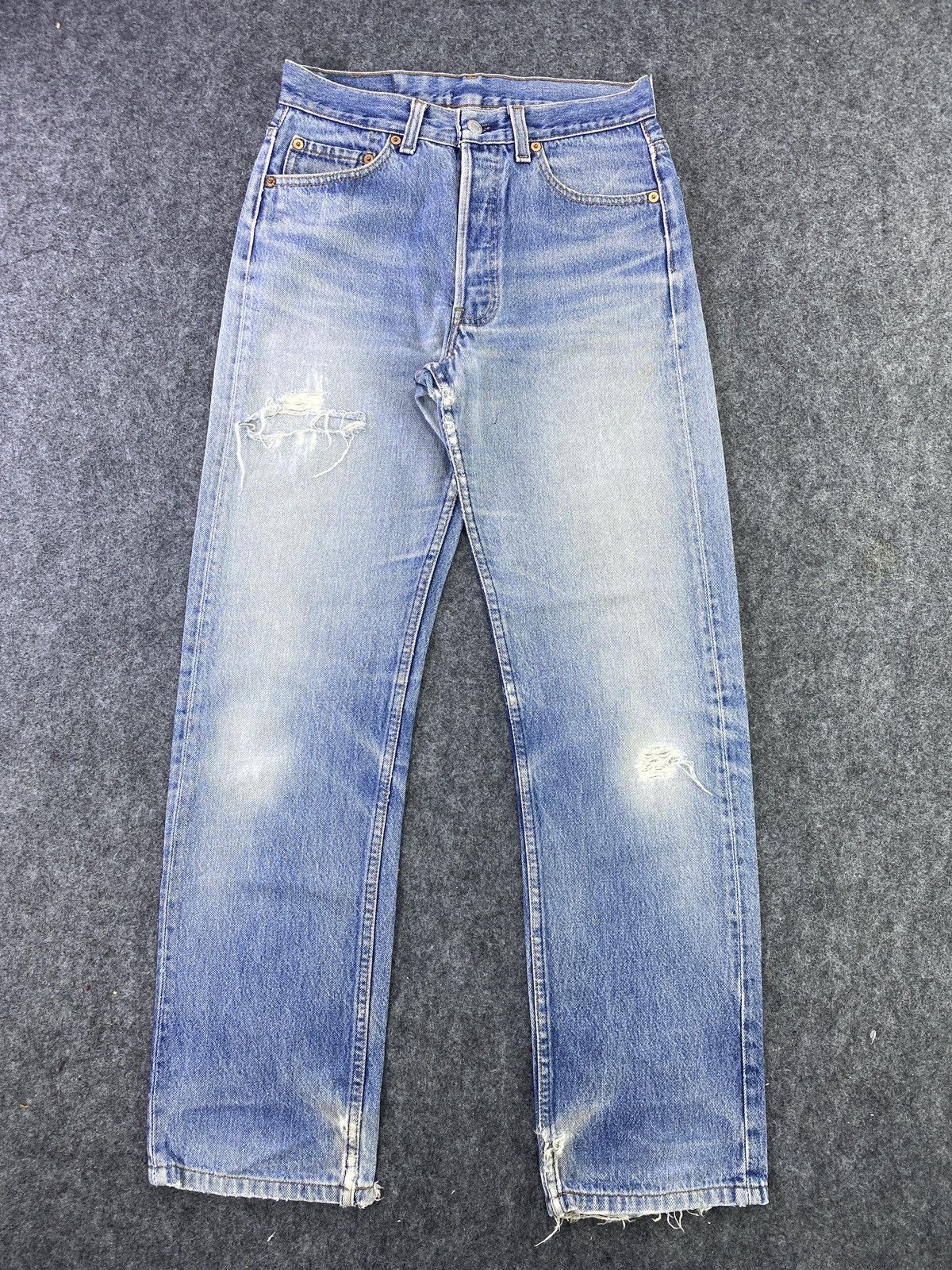 Jean × Levi's × Vintage Vintage 90s Levis 501 Distressed Blue Wash Jeans - JK07 Size US 28 / EU 44 - 1 Thumbnail