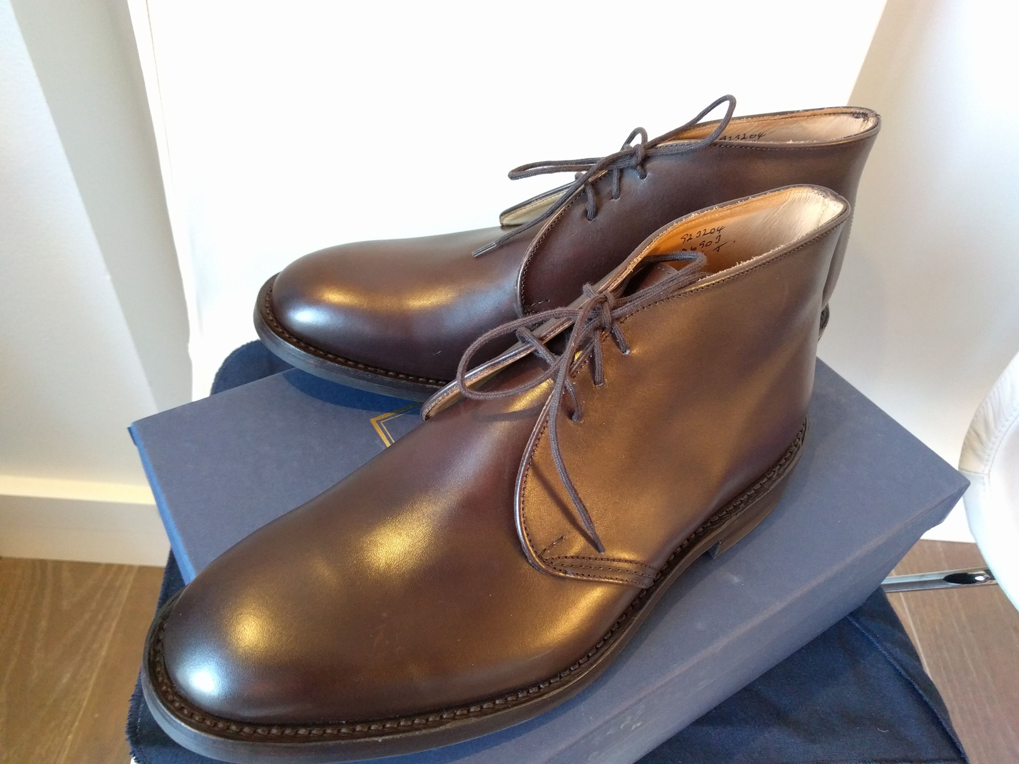 trickers chukka boots