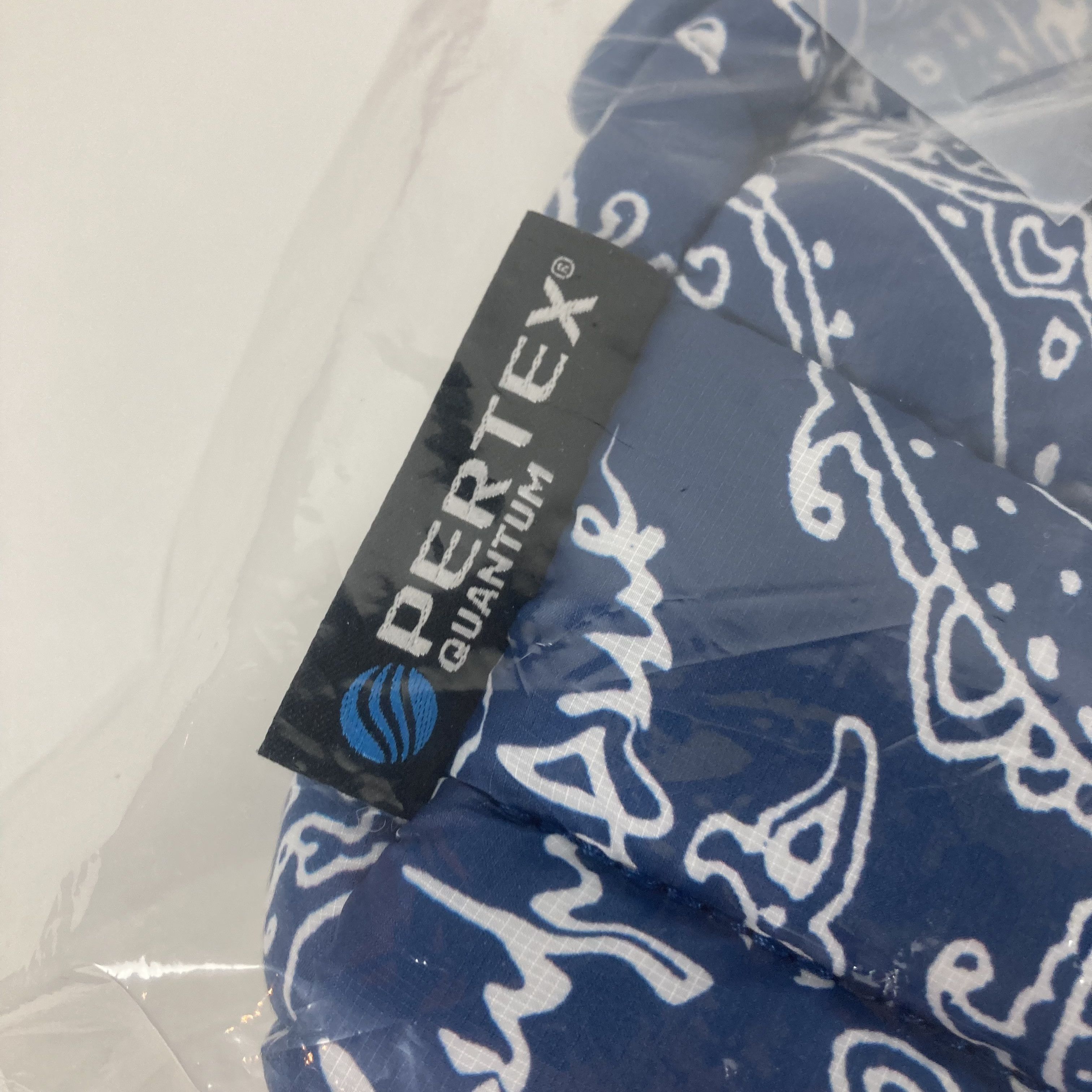Supreme Puffer Side Bag FW22 Blue Paisley Size ONE SIZE - 8 Thumbnail