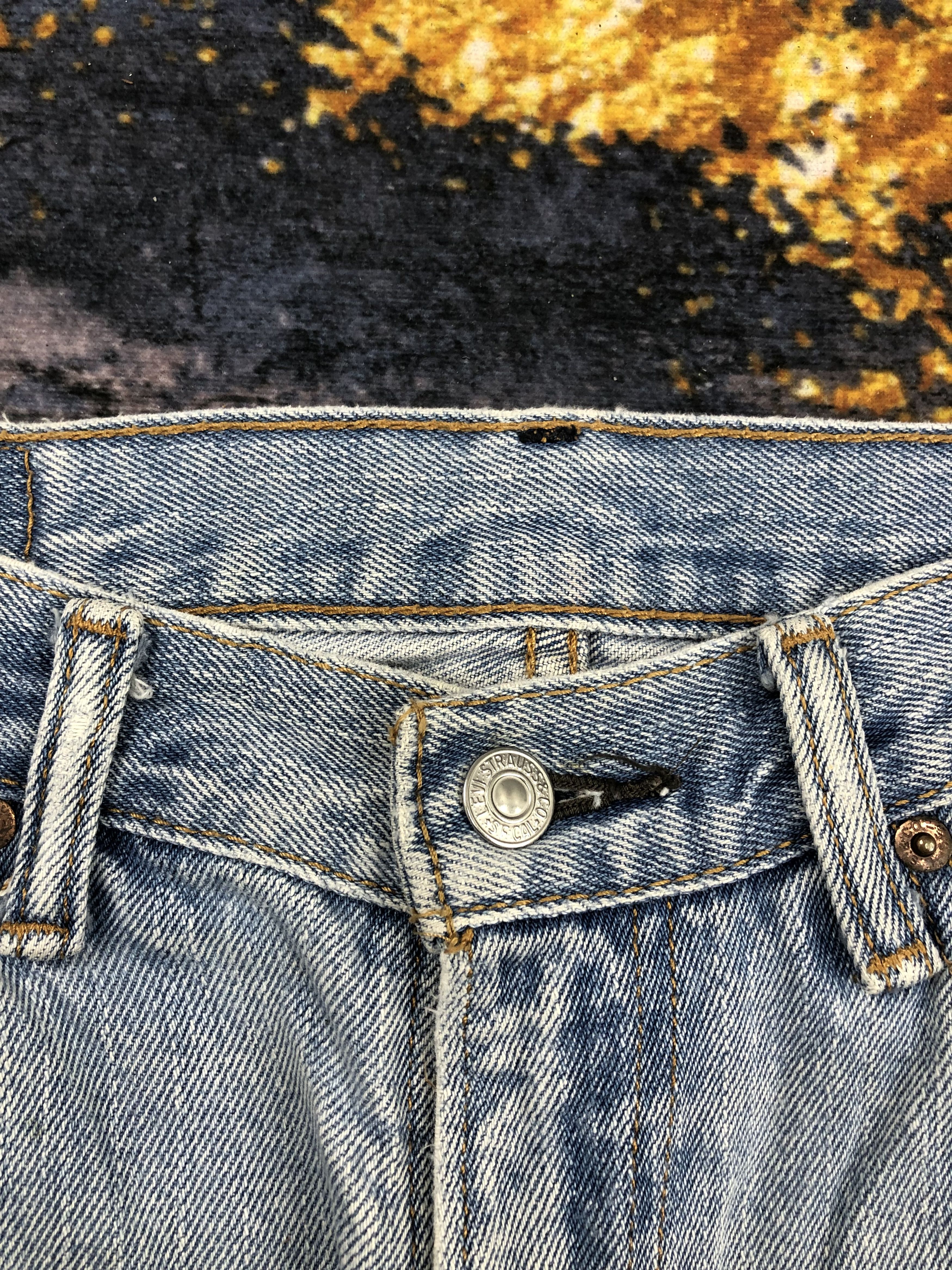 Levi's Vintage Levis 550 Blue Denim DPP0265 Size US 33 - 11 Thumbnail