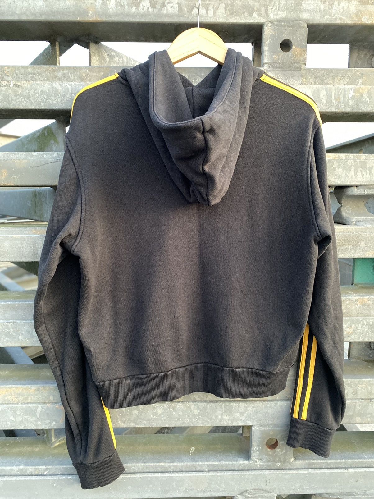 Adidas Vintage Adidas X Mark Gonzales Hoodie 3 Line Size US L / EU 52-54 / 3 - 7 Thumbnail