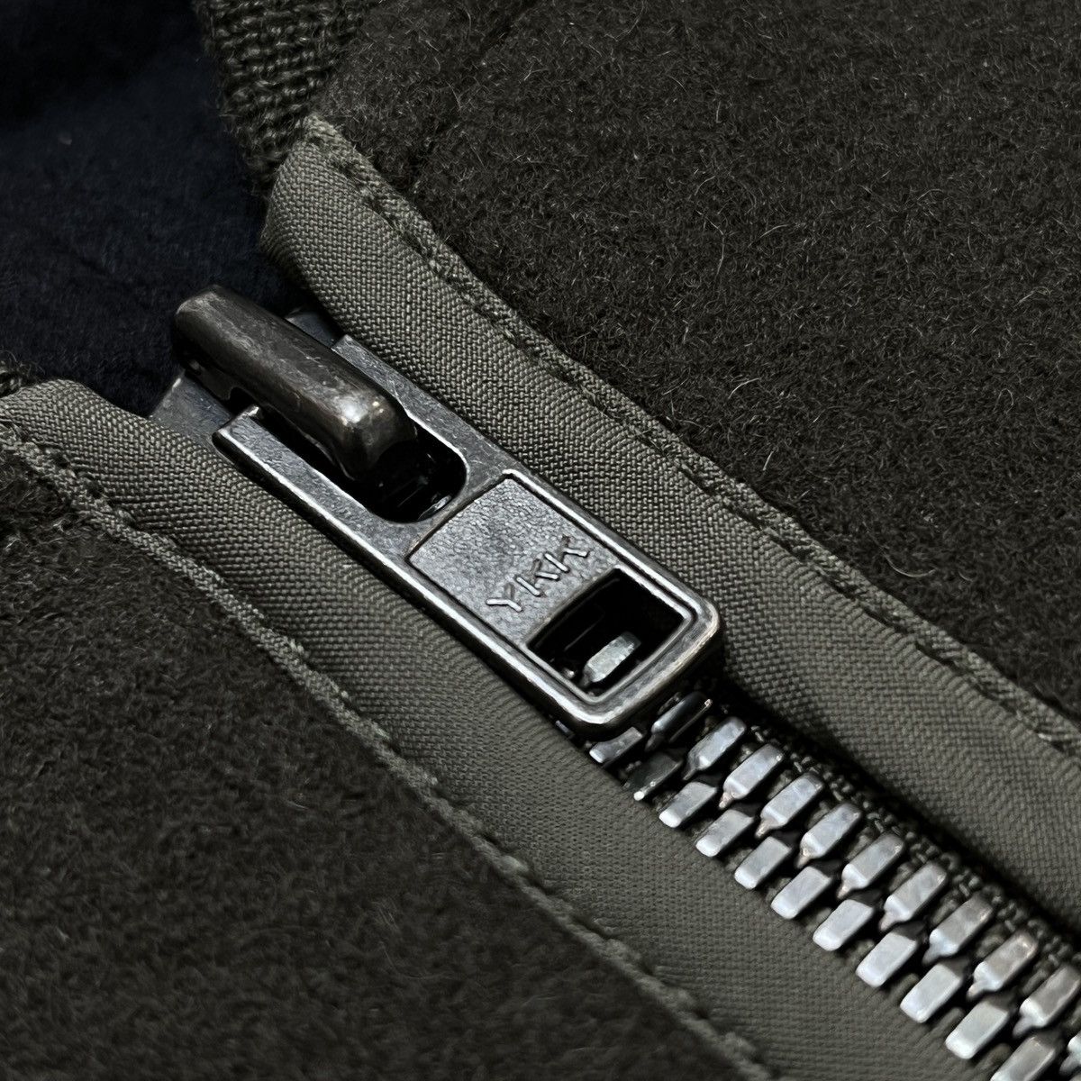 Helmut Lang helmut lang wool/nylon cargo military oversized bomber coat Size US S / EU 44-46 / 1 - 4 Thumbnail
