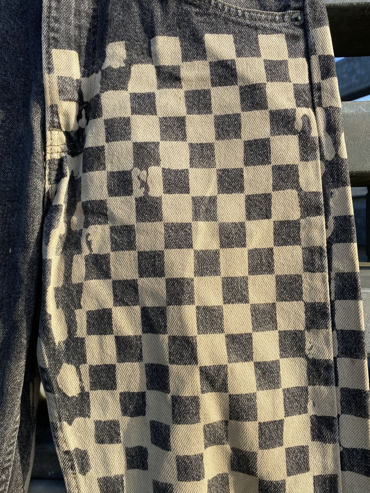 Levi's Vintage THRASHED Levis 505 Black Checkerboard Made In USA Size US 30 / EU 46 - 3 Thumbnail
