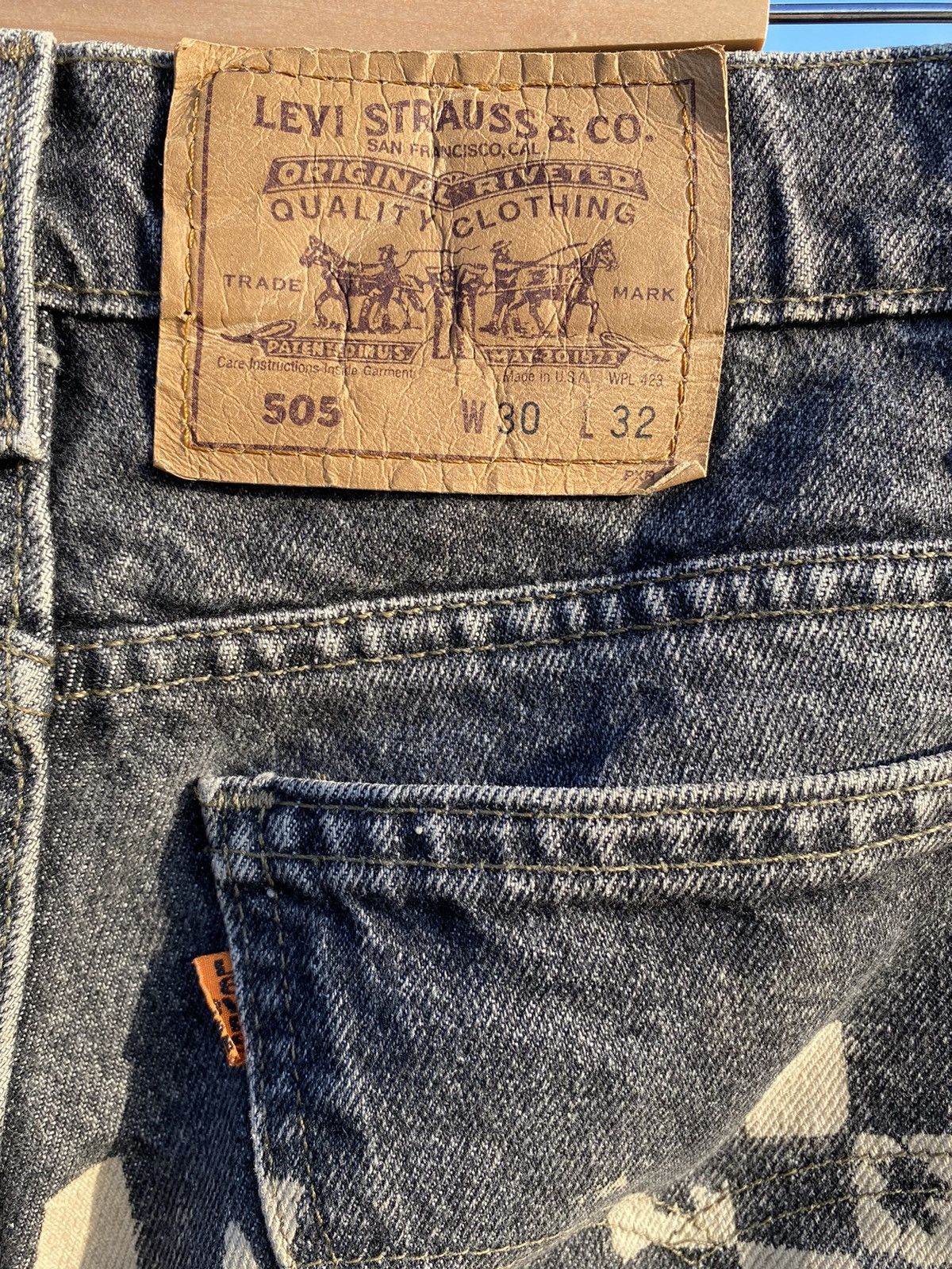 Levi's Vintage THRASHED Levis 505 Black Checkerboard Made In USA Size US 30 / EU 46 - 7 Thumbnail