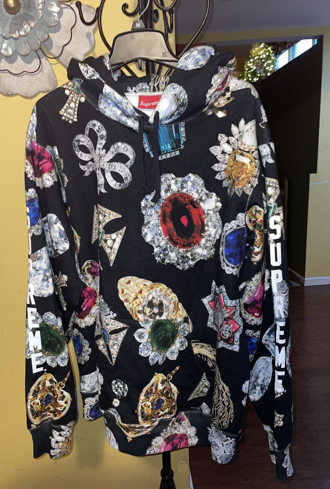 取り寄せた本物の商品 専用 Supreme Jewels Hooded Sweatshirt | www ...