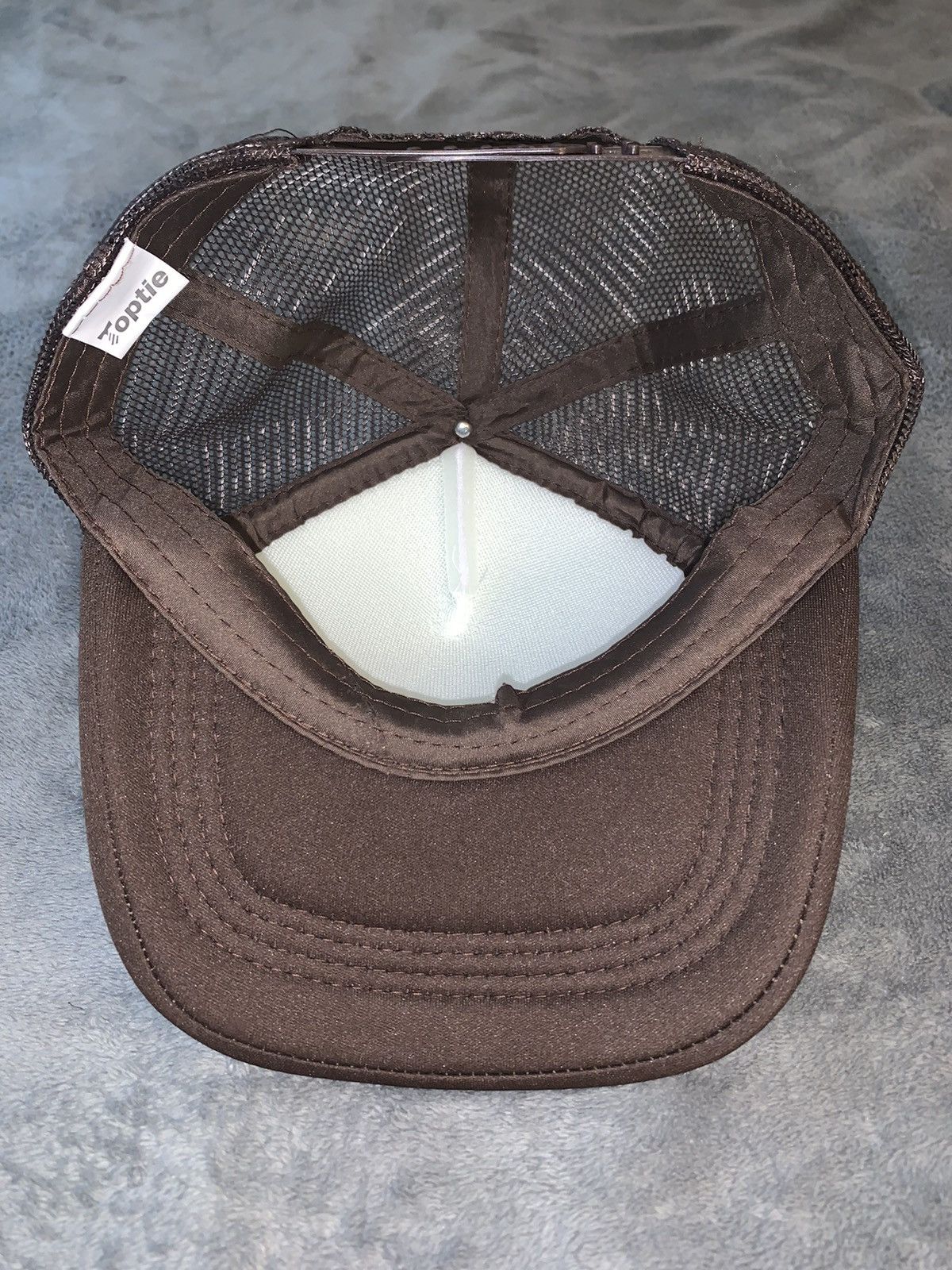 Vintage “Very Vulnerable” Trucker hat *Free shipping* Size ONE SIZE - 3 Thumbnail