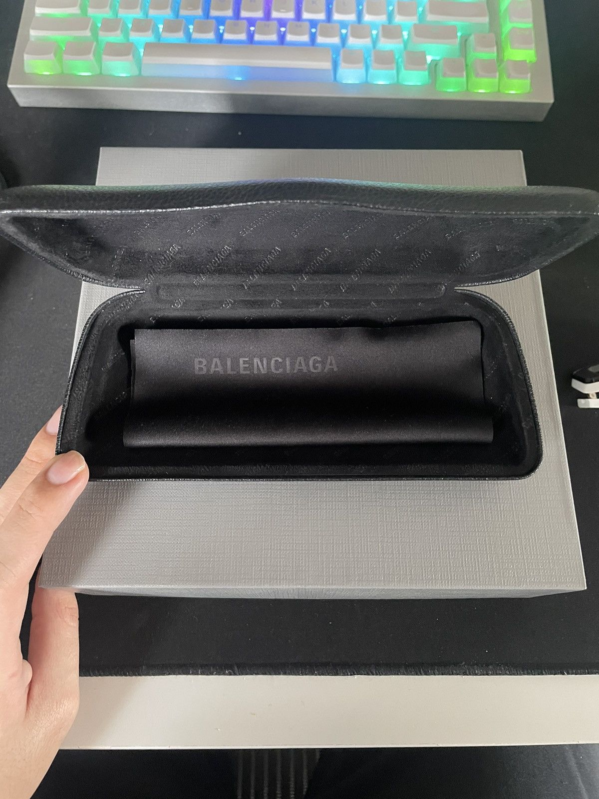 Balenciaga SKI RECTANGLE SUNGLASSES IN WHITE/SILVER Size ONE SIZE - 7 Thumbnail