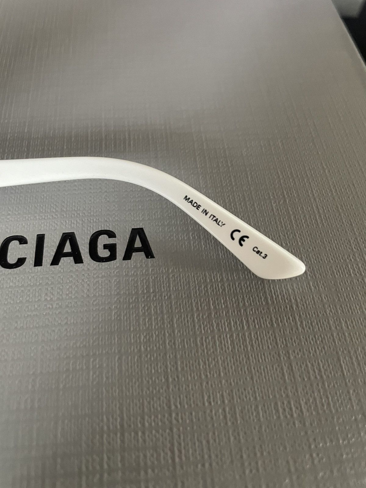 Balenciaga SKI RECTANGLE SUNGLASSES IN WHITE/SILVER Size ONE SIZE - 3 Thumbnail