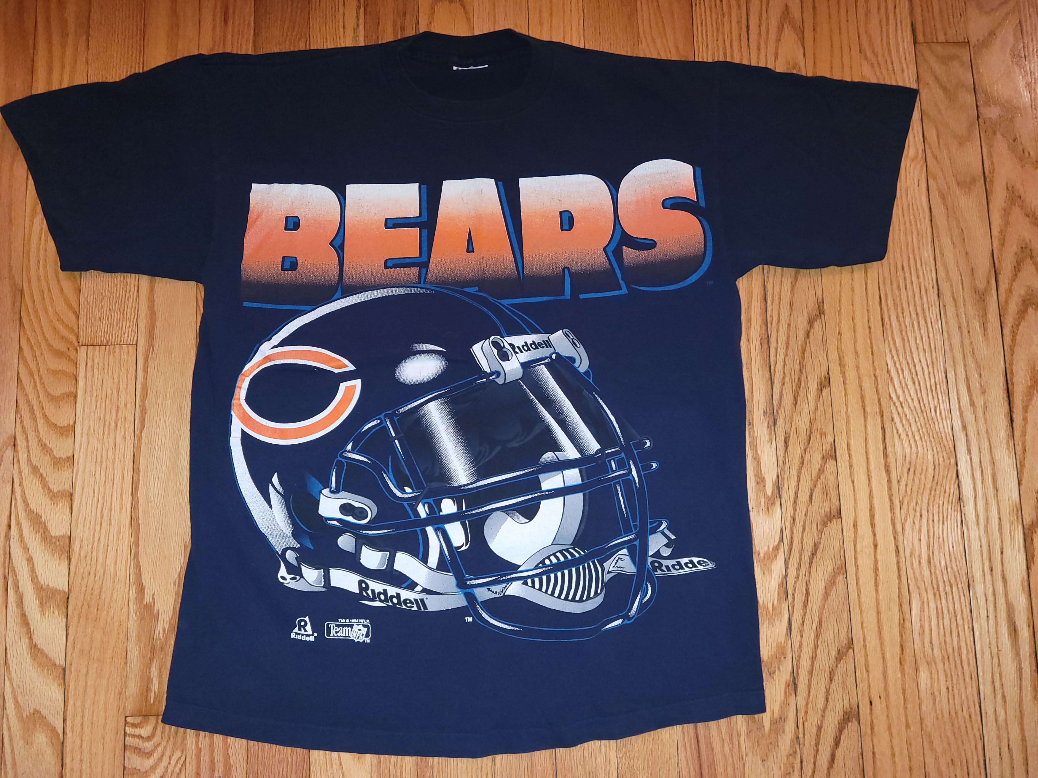 Vintage Chicago Bears Riddell Helmet Big Logo T Shirt