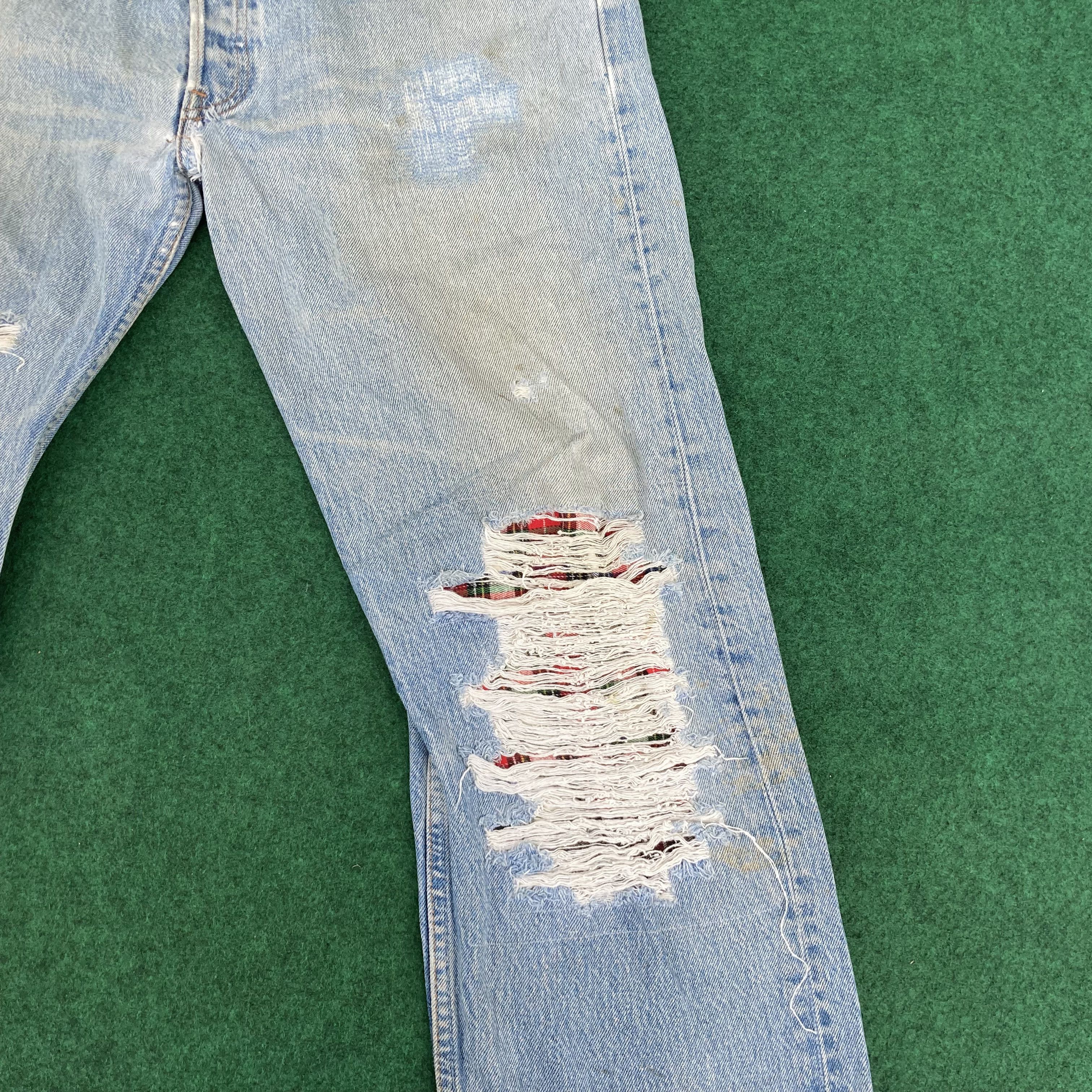 Levi's × Vintage Vtg Levis 501 Distressed Ripped Light Wash Punk Grunge Jeans Size US 34 / EU 50 - 6 Thumbnail