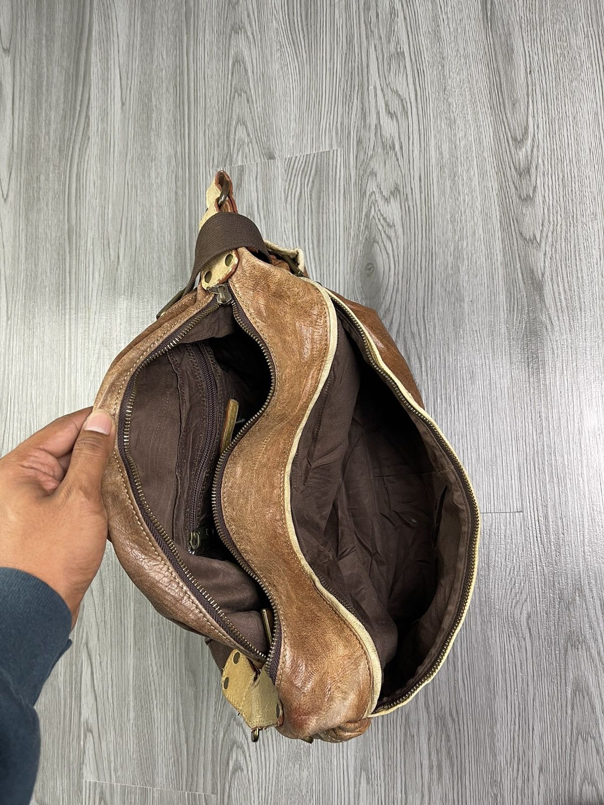 Genuine Leather × Japanese Brand × MasterPiece MasterPiece Japan leather multi compartment messenger bag Size ONE SIZE - 19 Thumbnail