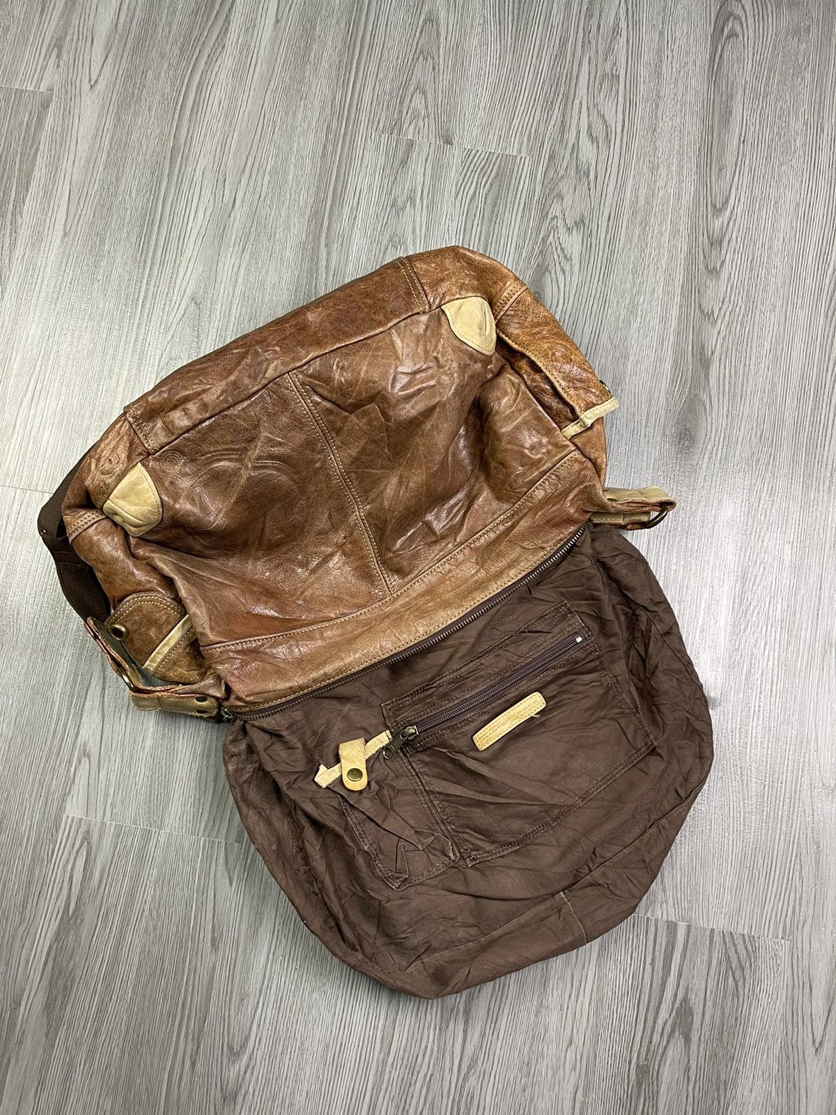 Genuine Leather × Japanese Brand × MasterPiece MasterPiece Japan leather multi compartment messenger bag Size ONE SIZE - 18 Thumbnail