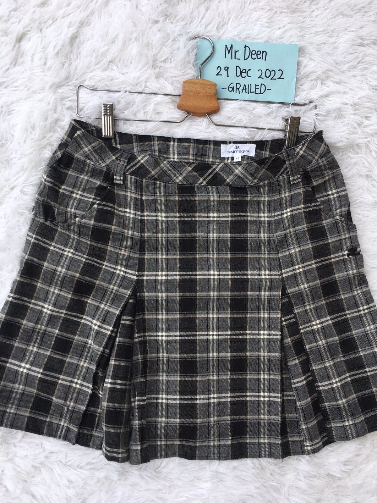 Courreges Rare Vintage Courreges Checkered Mini Skirt Size 28" / US 6 / IT 42 - 4 Thumbnail