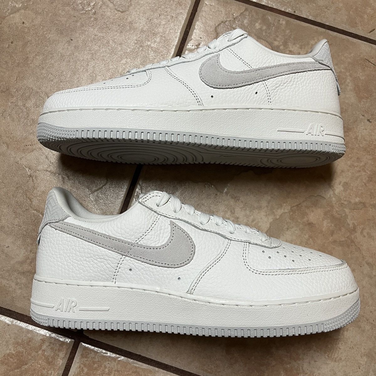 Nike Nike Air Force 1 Craft Photon Dust Size US 10 / EU 43 - 2 Thumbnail