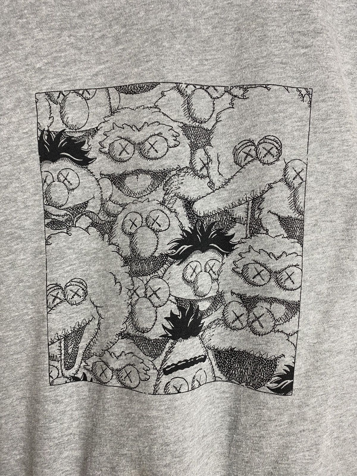 Kaws X Sesame Street X Uniqlo Sweatshirt