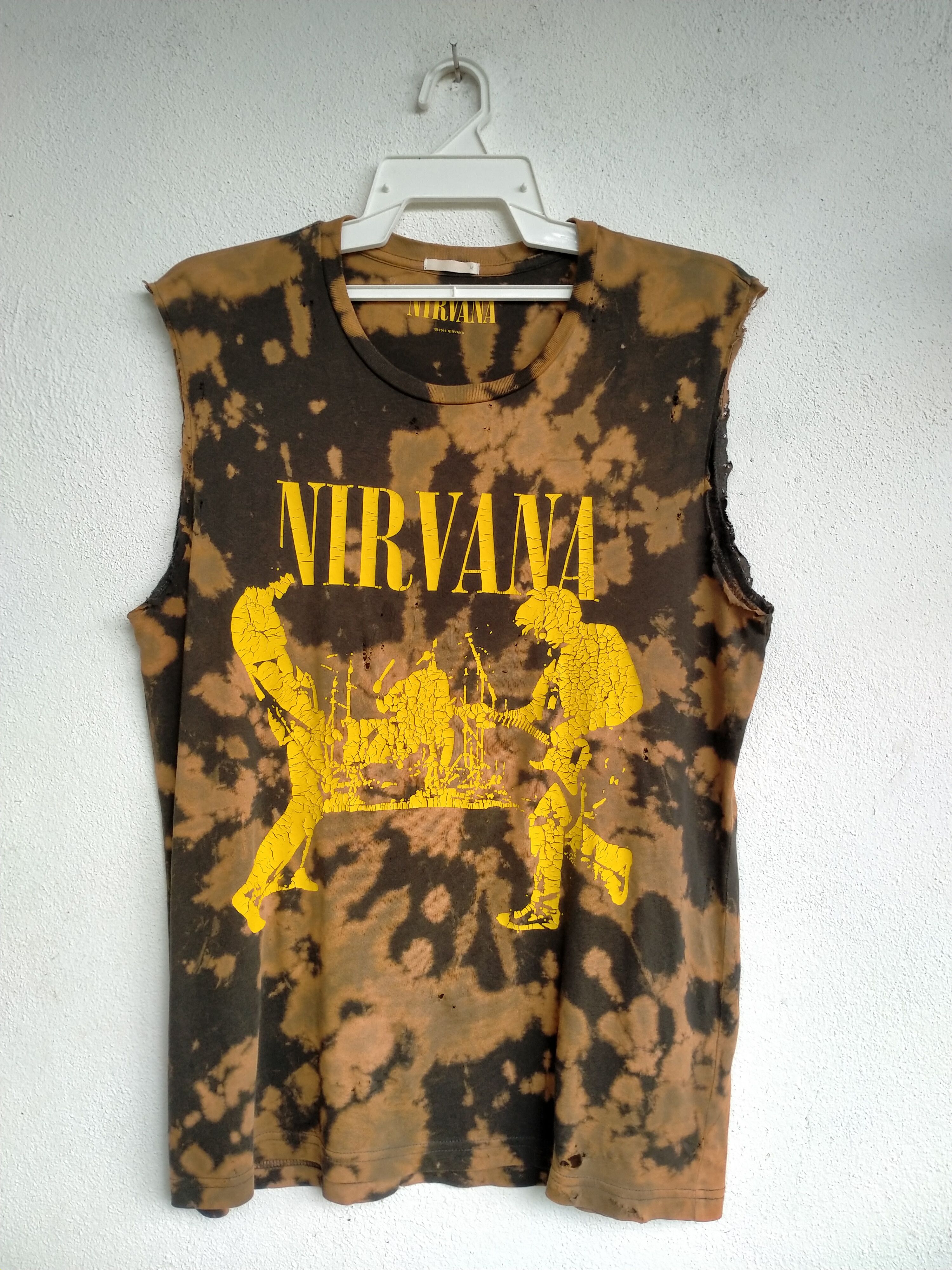 Band Tees × Japanese Brand × Nirvana Distressed Nirvana Band Tee Size US M / EU 48-50 / 2 - 1 Thumbnail