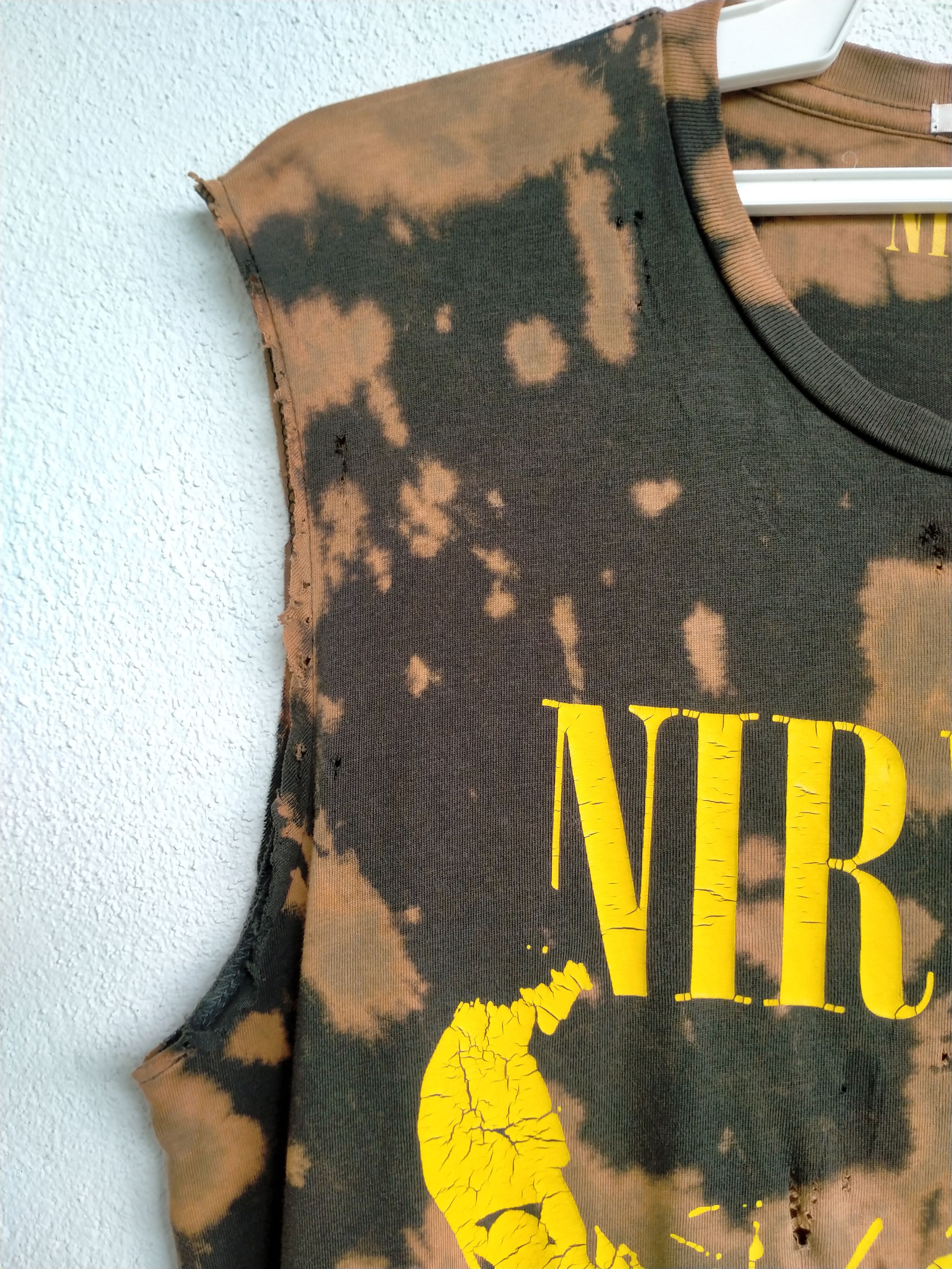 Band Tees × Japanese Brand × Nirvana Distressed Nirvana Band Tee Size US M / EU 48-50 / 2 - 4 Thumbnail