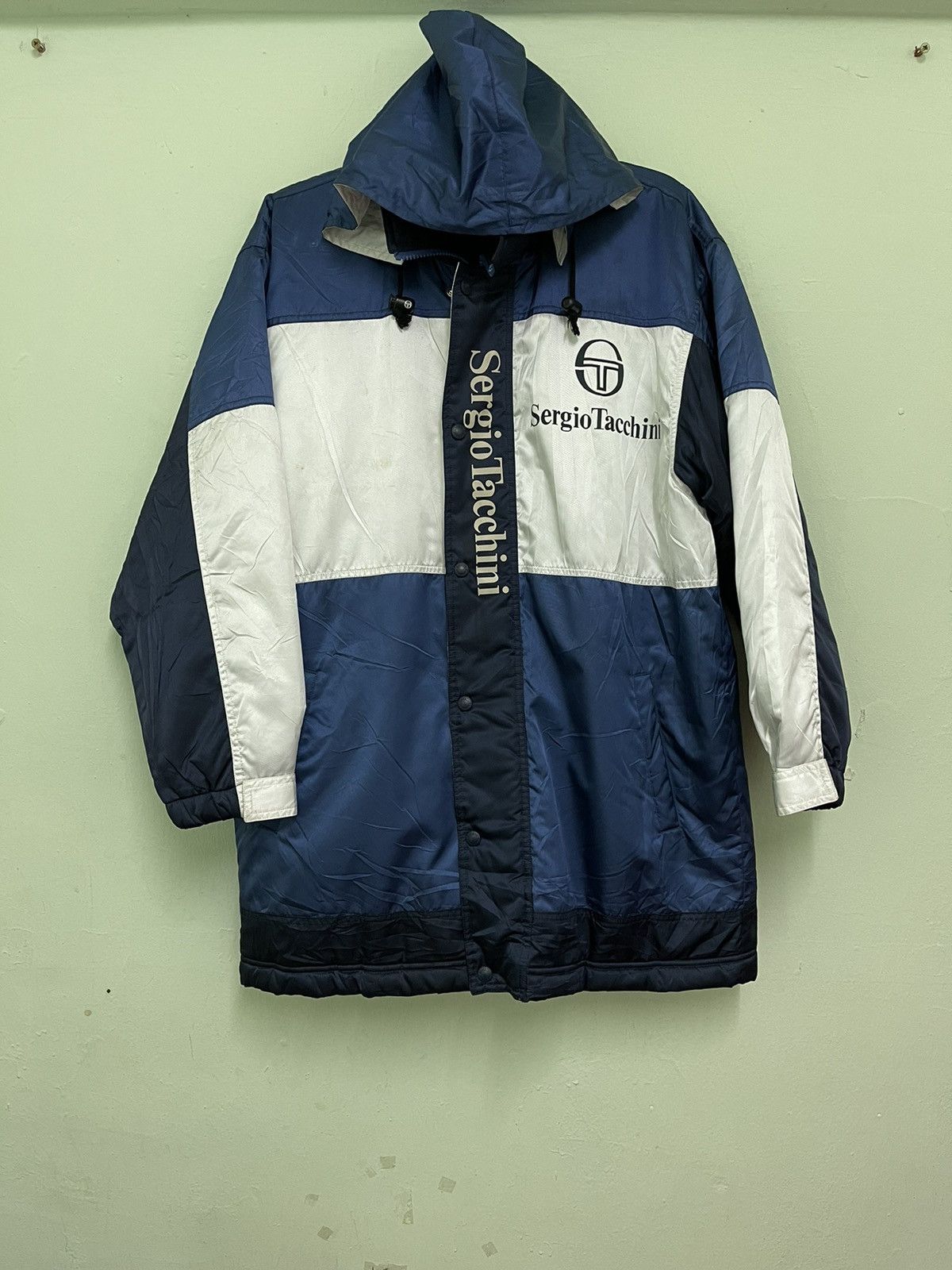 Sergio tacchini blue and white colour