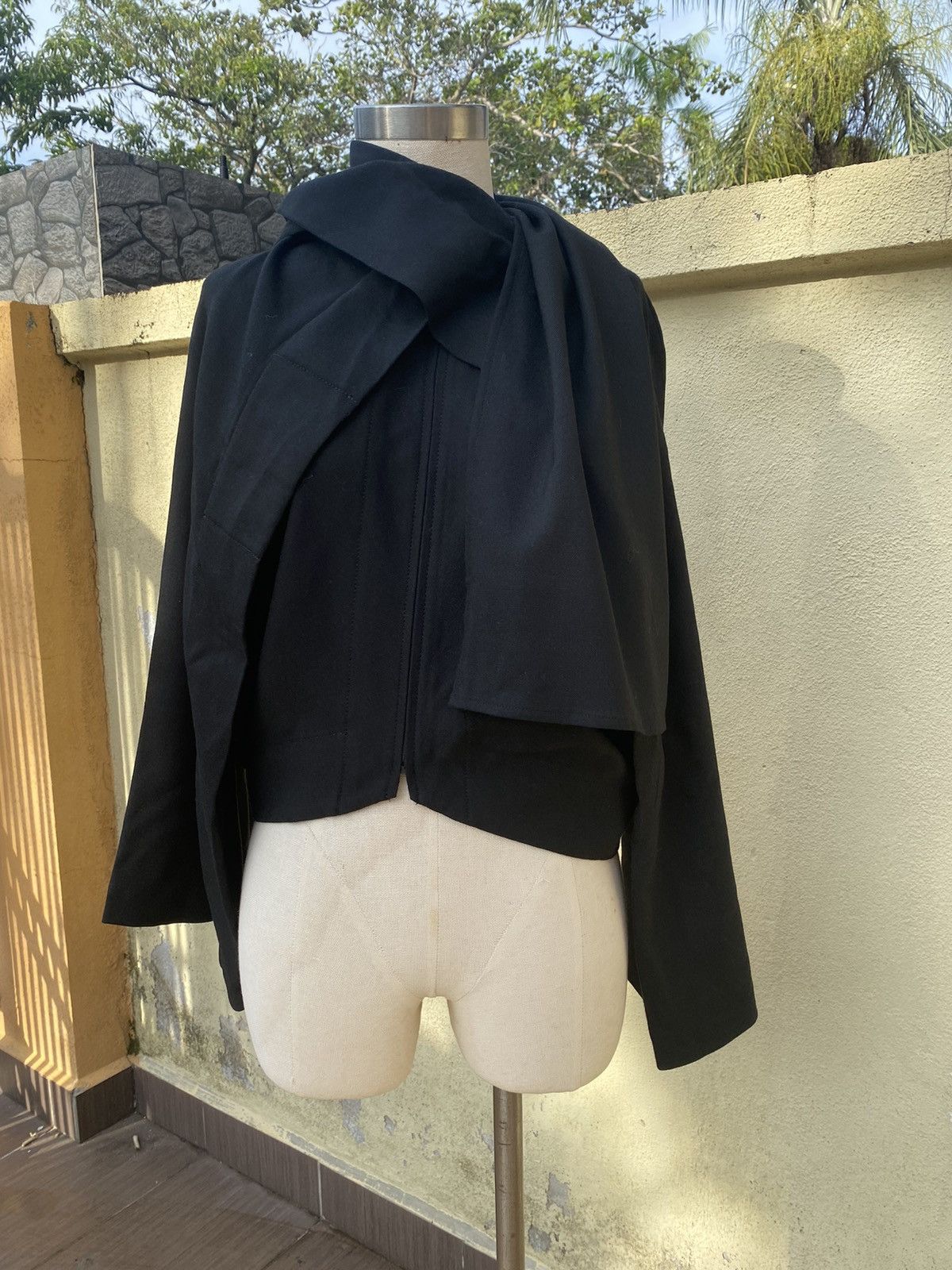 Japanese Brand vintage hiroko koshino black wool outerwear Size M / US 6-8 / IT 42-44 - 2 Thumbnail
