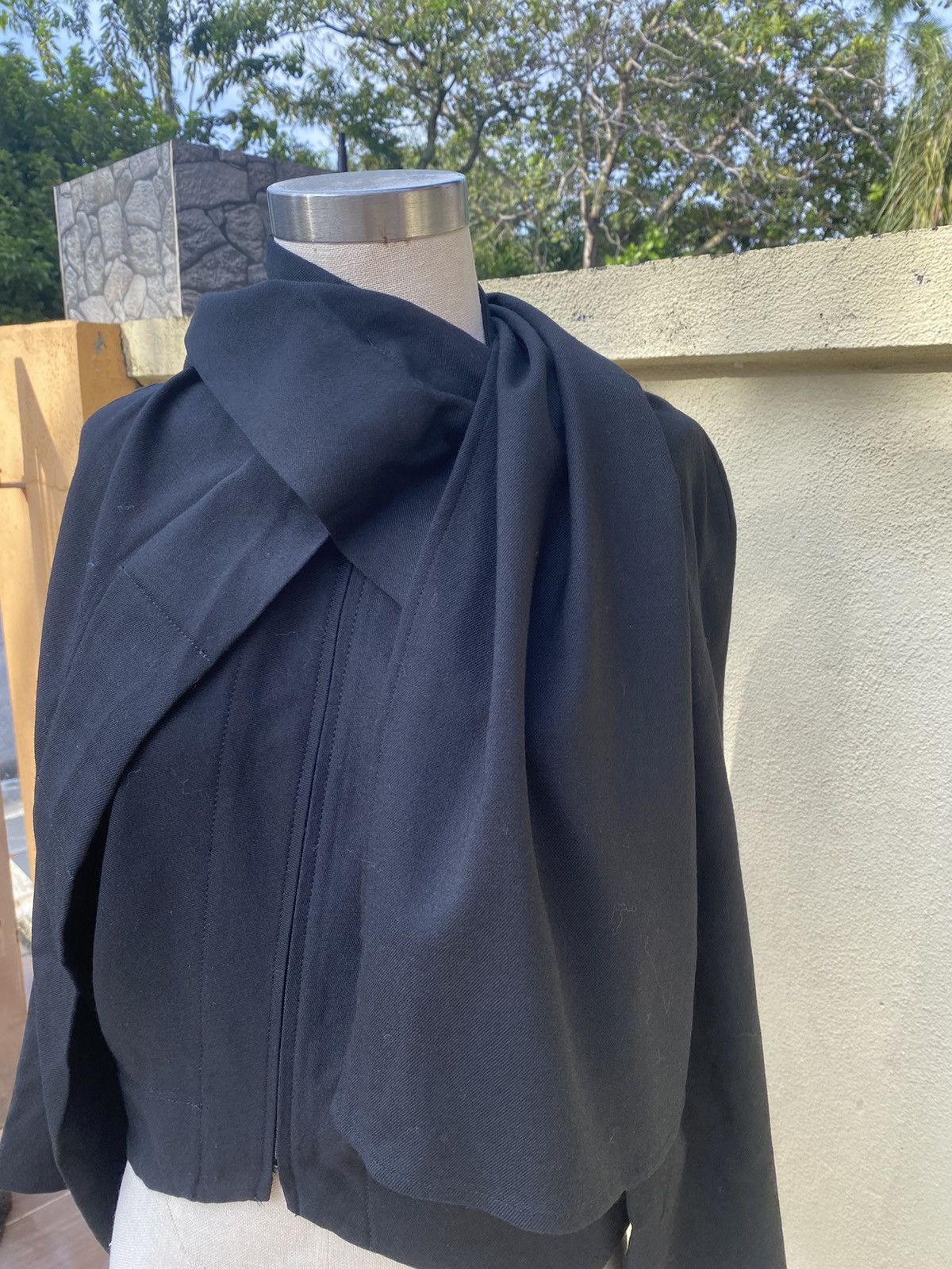 Japanese Brand vintage hiroko koshino black wool outerwear Size M / US 6-8 / IT 42-44 - 3 Thumbnail