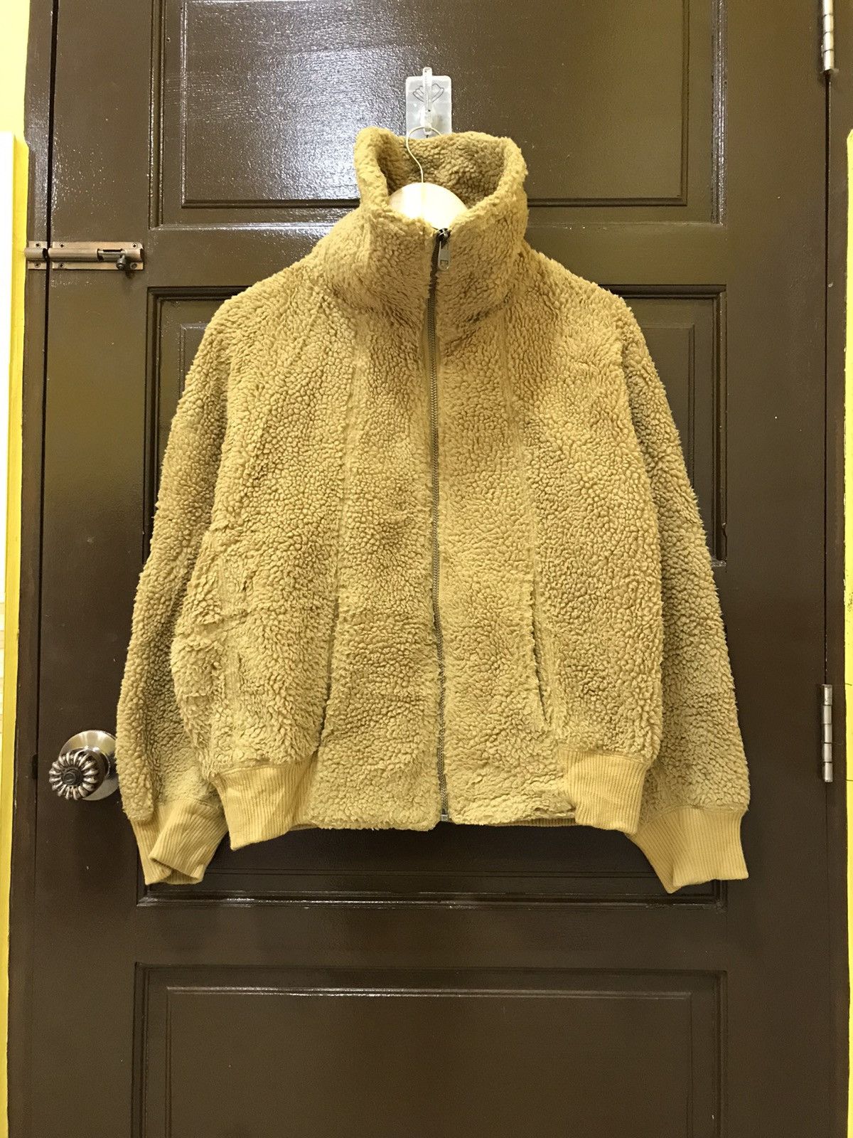 Uniqlo UNIQLO DEEP PILE FLEECE JACKET Size US XL / EU 56 / 4 - 1 Thumbnail