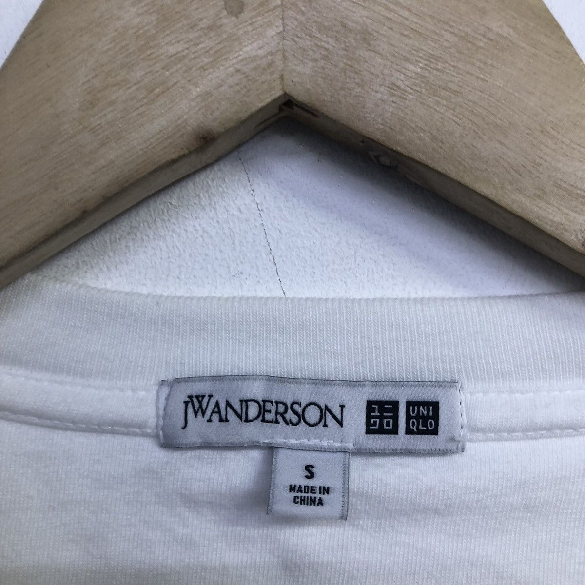 JW Anderson × Uniqlo Uniqlo X JWAnderson Seagull Graphic Tshirt Size US S / EU 44-46 / 1 - 10 Thumbnail