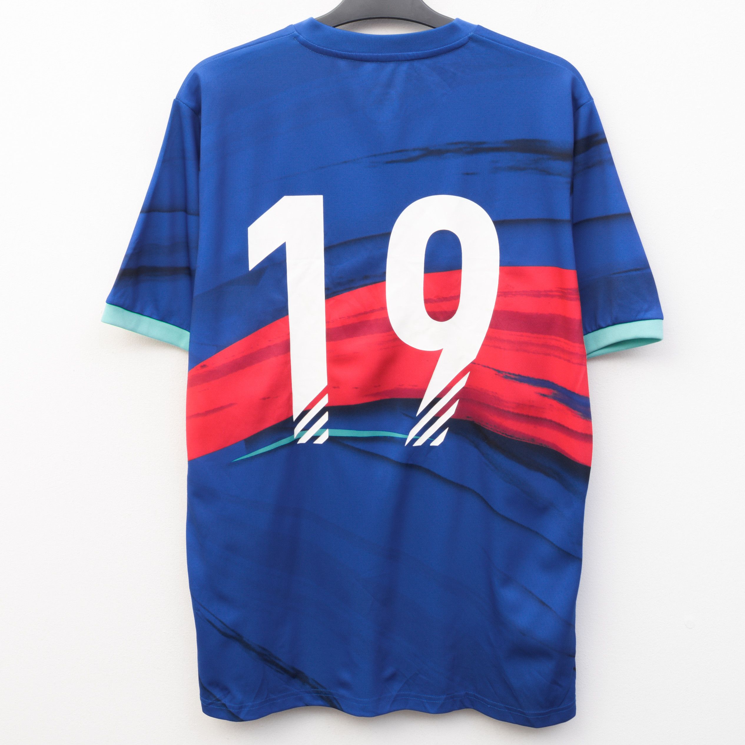 Playstation EA Sports FIFA 19 Men M Ultimate Team Home Jersey Shirt Top Size US M / EU 48-50 / 2 - 3 Thumbnail