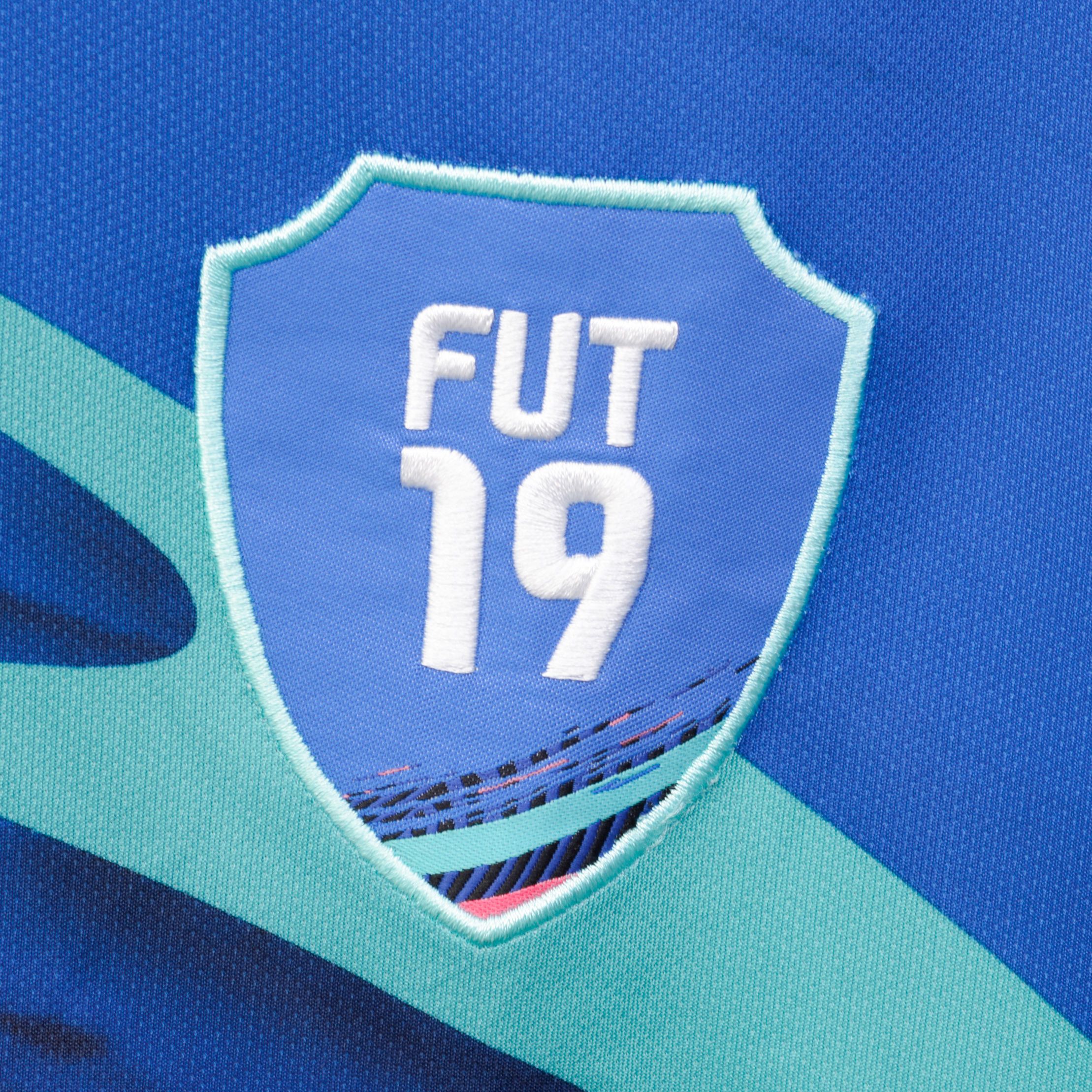 Playstation EA Sports FIFA 19 Men M Ultimate Team Home Jersey Shirt Top Size US M / EU 48-50 / 2 - 4 Thumbnail