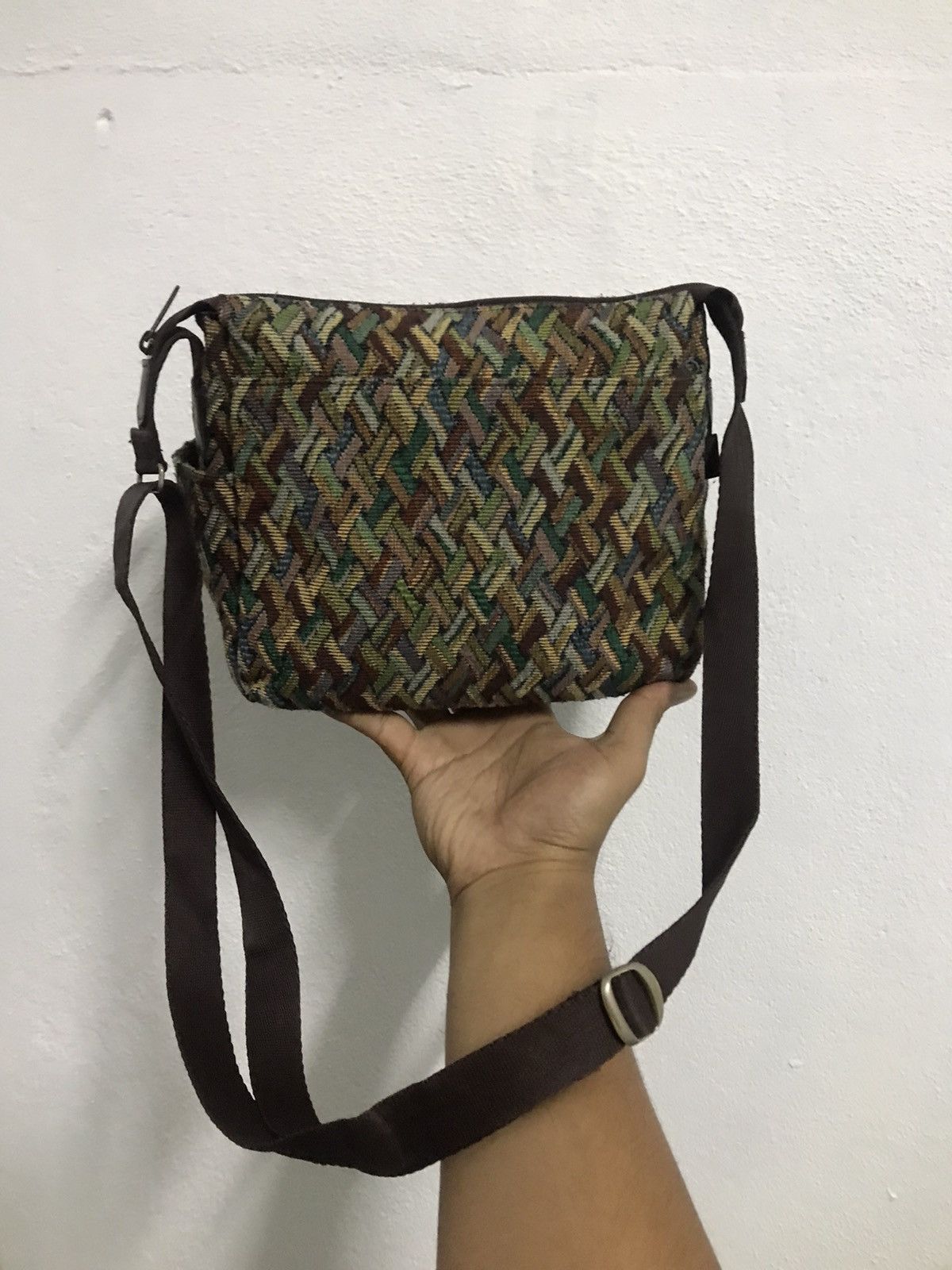 Japanese Brand Sling bags very nice Color🔥🔥🔥