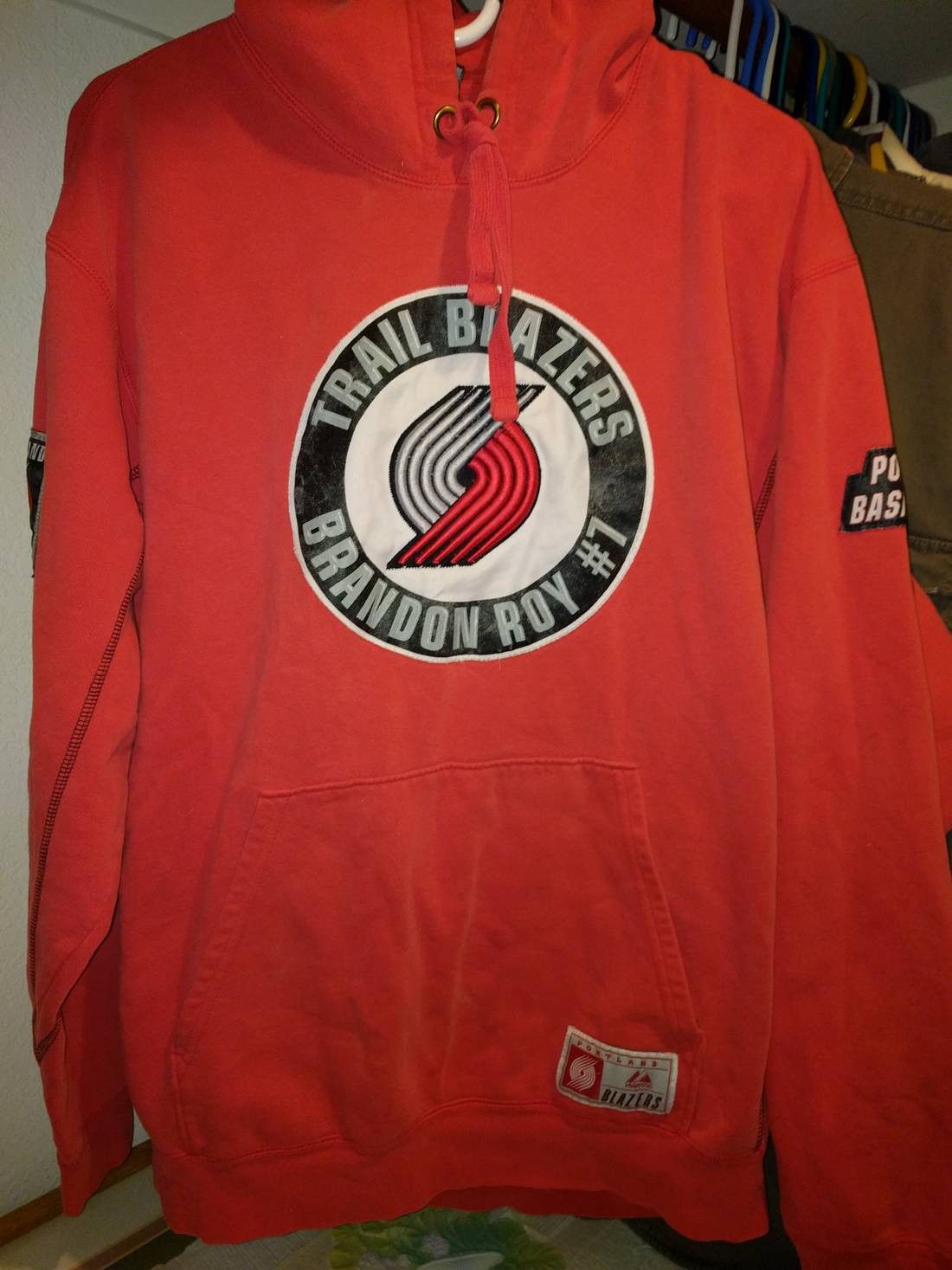 NBA Vintage Portland Trailblazers Brandon Roy #7 pullover hoodie Size US XL / EU 56 / 4 - 1 Thumbnail