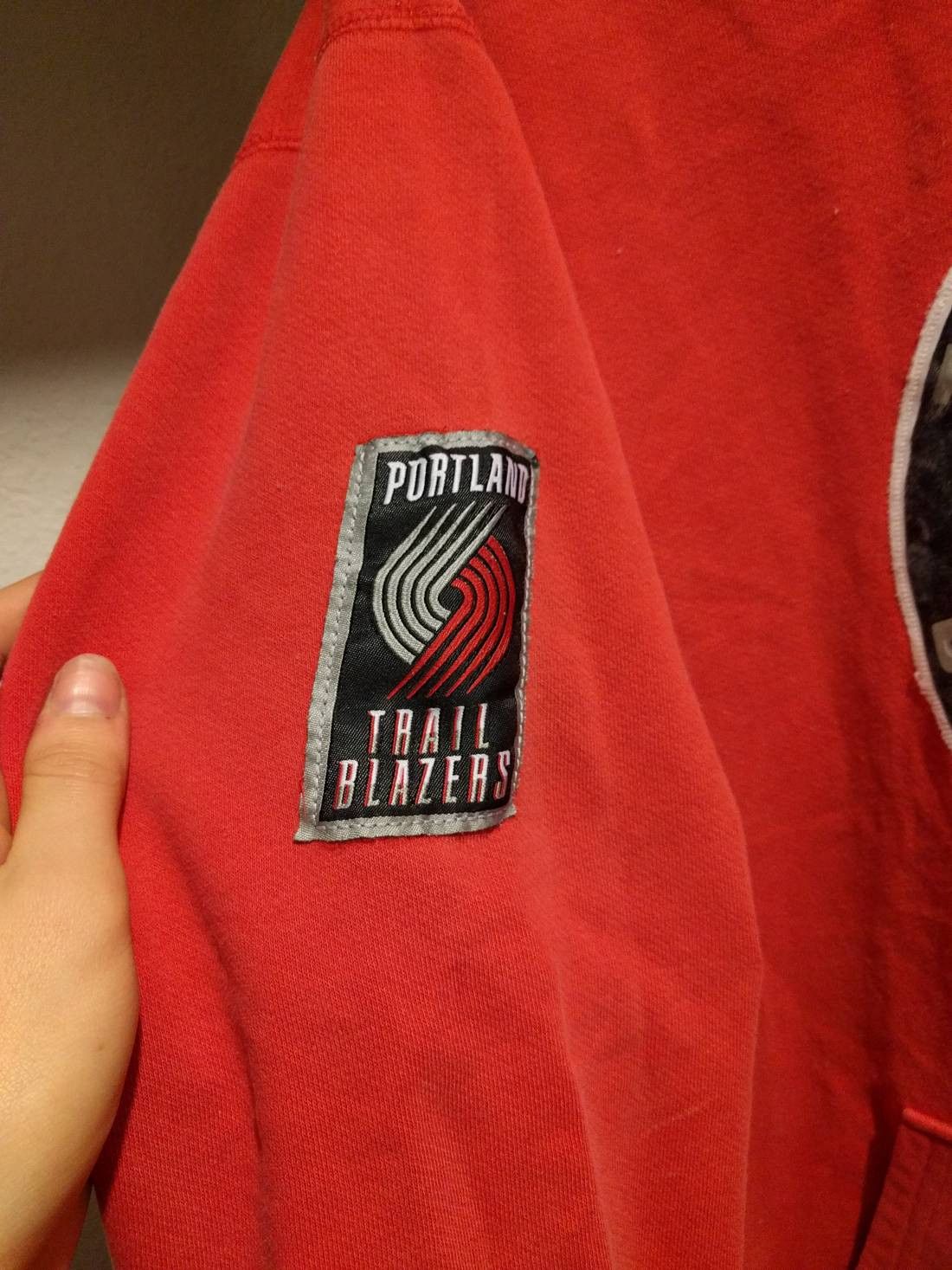 NBA Vintage Portland Trailblazers Brandon Roy #7 pullover hoodie Size US XL / EU 56 / 4 - 8 Thumbnail