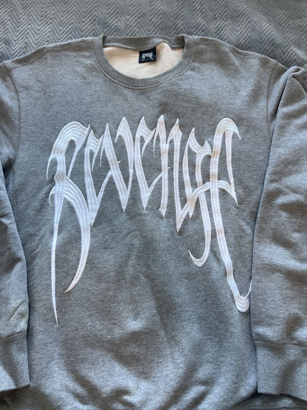 Revenge Revenge Grey "LOGO" Embroidered Crewneck Size US XL / EU 56 / 4 - 2 Thumbnail