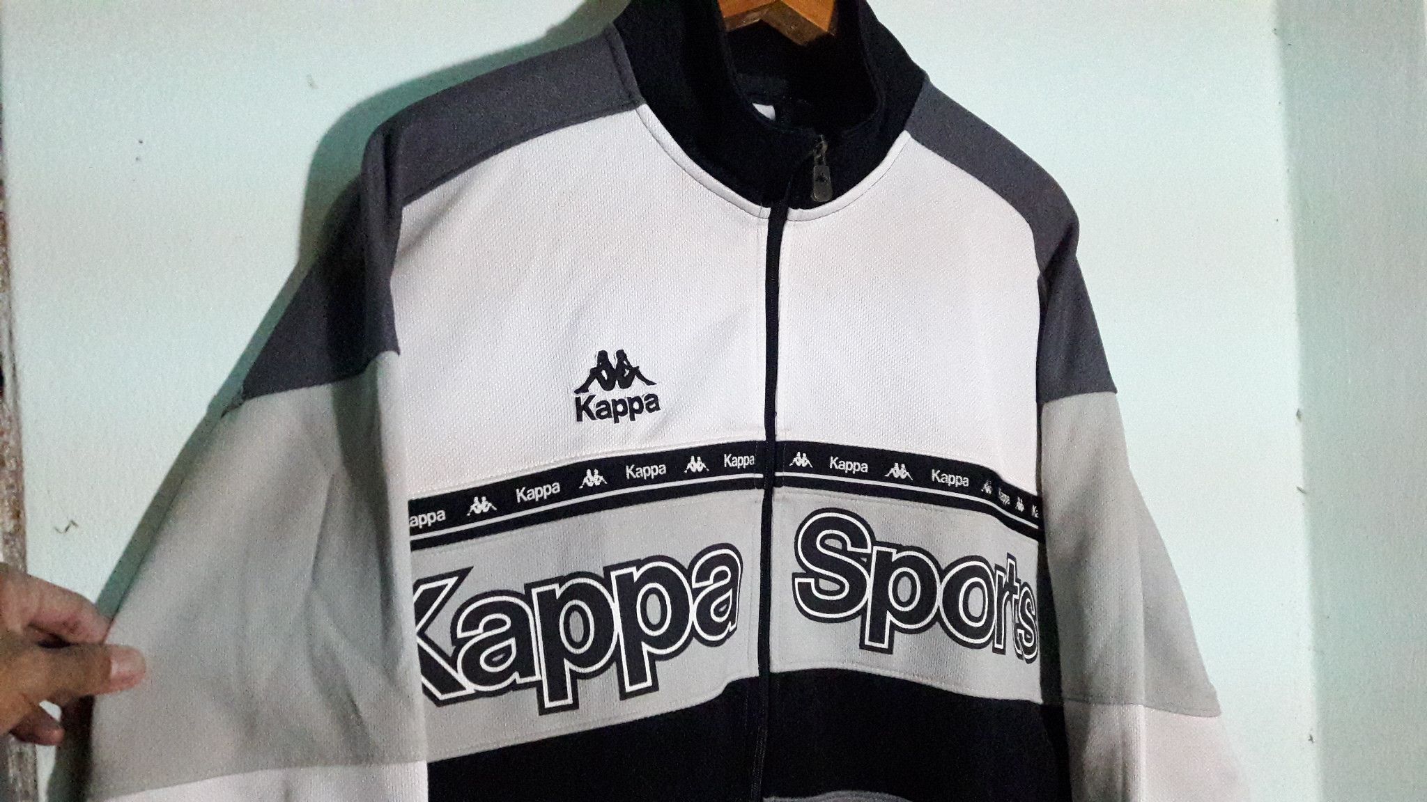 Kappa Vintage 90s Kappa Track Jacket big logo streetwear sports Size US L / EU 52-54 / 3 - 6 Thumbnail