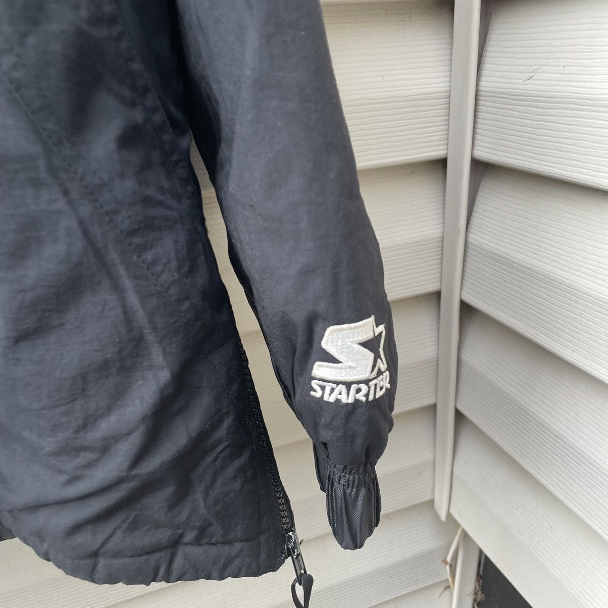 NHL × Starter × Vintage 90s starter Detroit Red Wings puffer jacket w/ hood Size US L / EU 52-54 / 3 - 5 Thumbnail