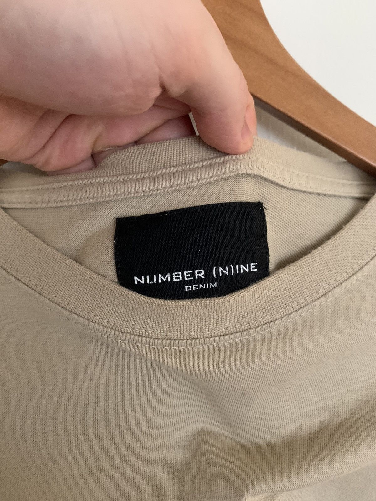Japanese Brand Number (N)ine Back Logo Print Beige Longsleeve Size US L / EU 52-54 / 3 - 9 Thumbnail