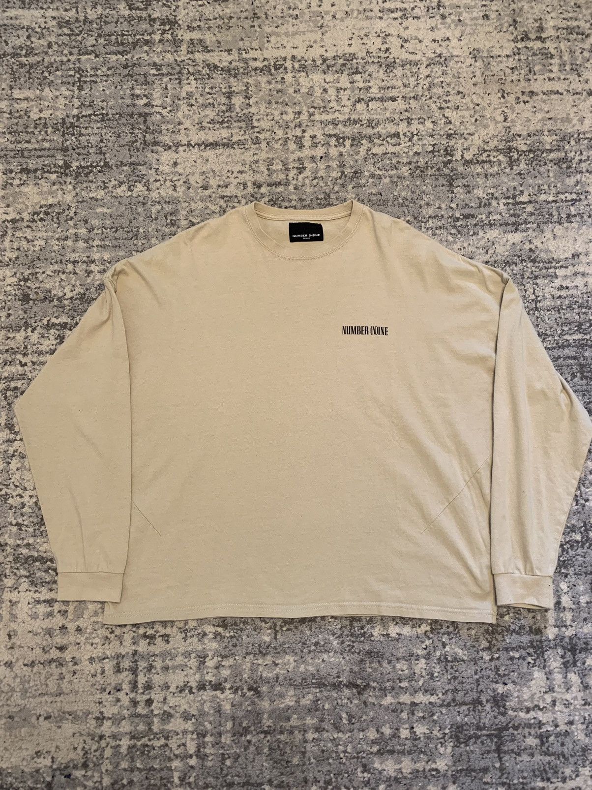Japanese Brand Number (N)ine Back Logo Print Beige Longsleeve Size US L / EU 52-54 / 3 - 7 Thumbnail