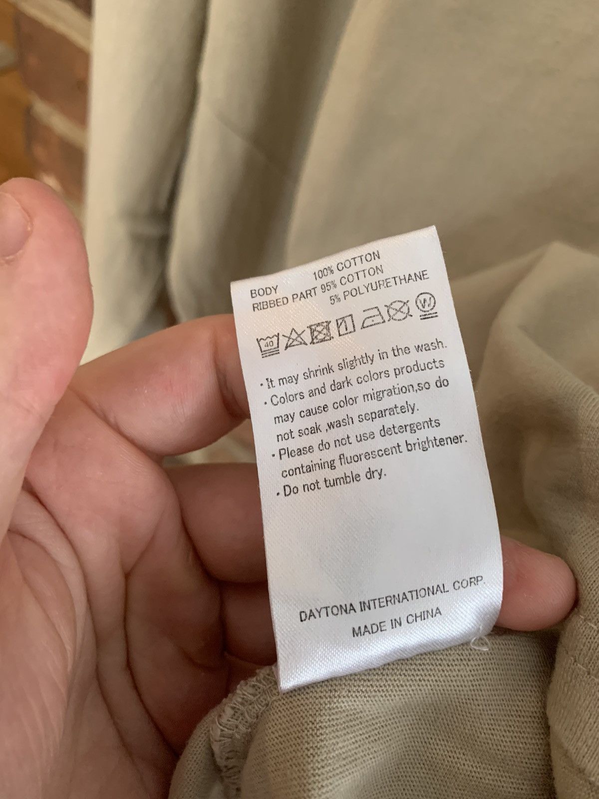 Japanese Brand Number (N)ine Back Logo Print Beige Longsleeve Size US L / EU 52-54 / 3 - 15 Thumbnail