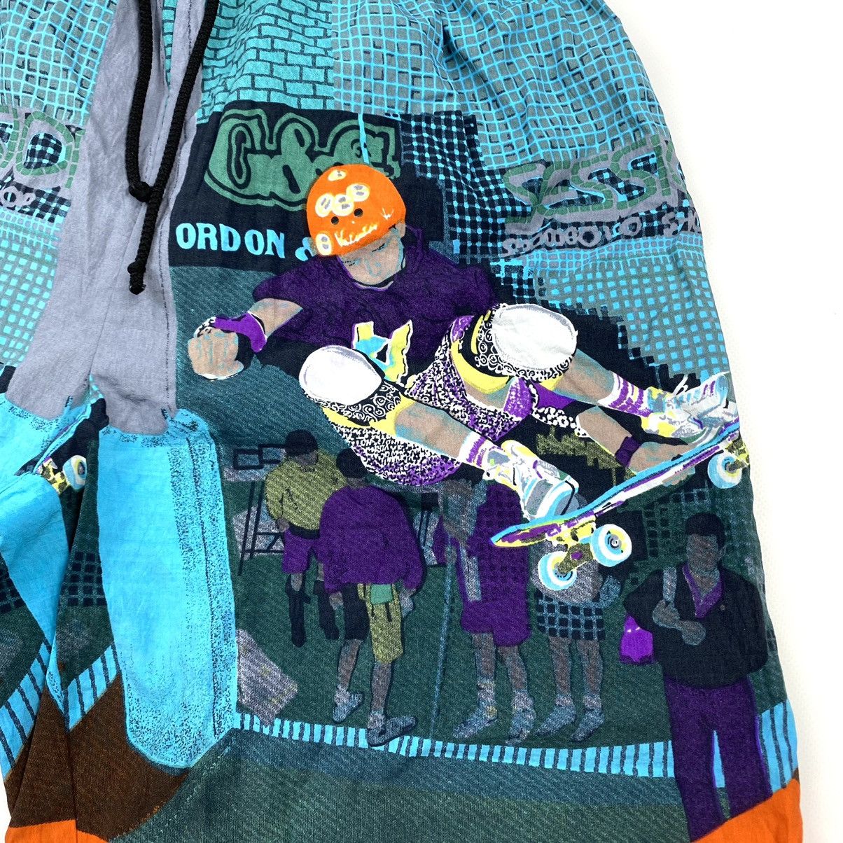 Vintage 90’s Full Print Skate Gang Shorts Hook-ups Girl Skateboards Size US 33 - 3 Thumbnail