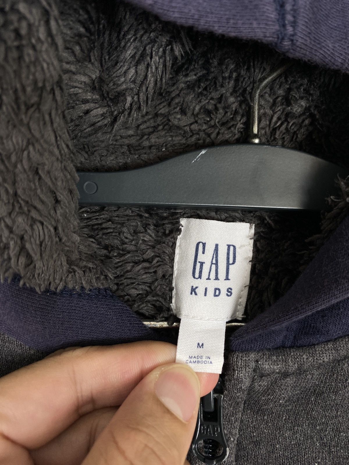 Gap Rare‼️Gap Kids Hoodie Embroidery Big Logo Size US M / EU 48-50 / 2 - 3 Thumbnail