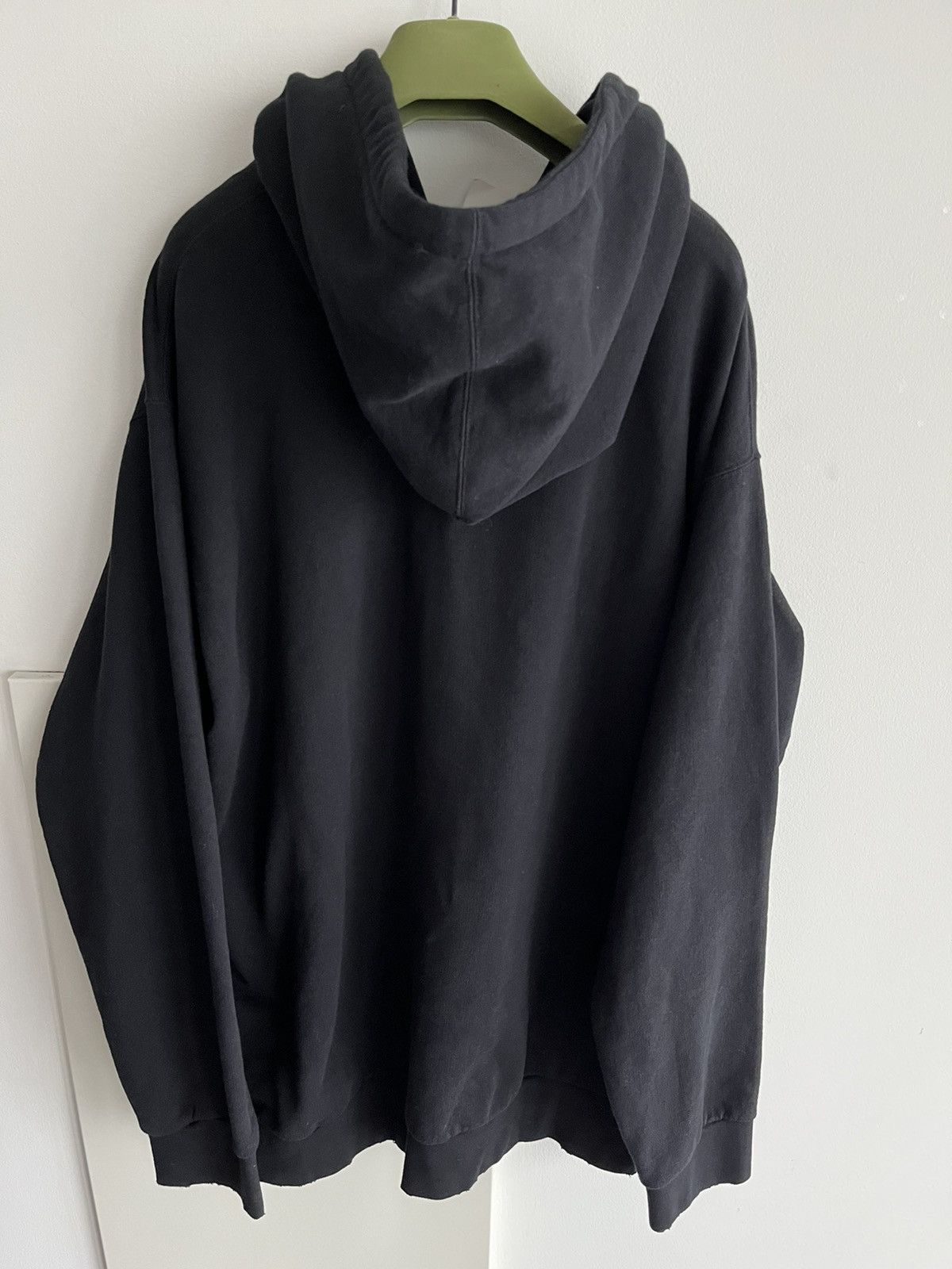 Disney × Gucci Brand New Limited Edition Disney x Gucci Distressed Hoodie Size US XL / EU 56 / 4 - 7 Thumbnail