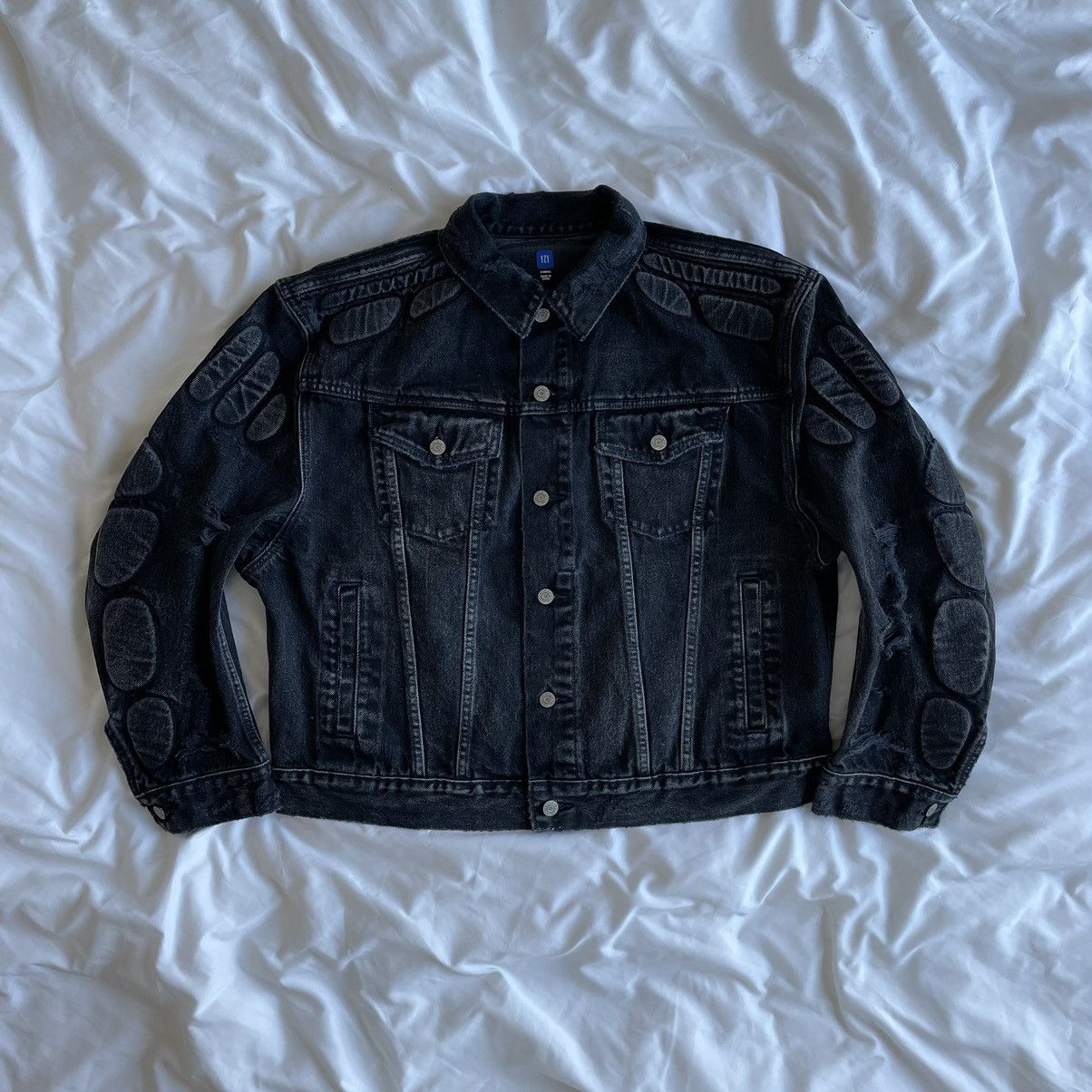 ジャケット・アウター YEEZY GAP BALENCIAGA DENIM JACKET BLACK Buy Yeezy Gap Engineered by Balenciaga Padded Denim Jacket