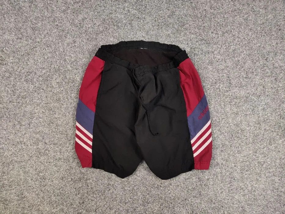 Adidas Vintage 90's Adidas Shorts Logo Black Casual Y2K Streetwear Size US 34 / EU 50 - 1 Thumbnail