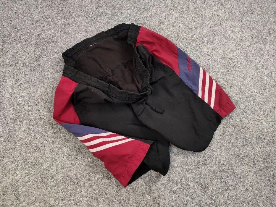 Adidas Vintage 90's Adidas Shorts Logo Black Casual Y2K Streetwear Size US 34 / EU 50 - 2 Thumbnail